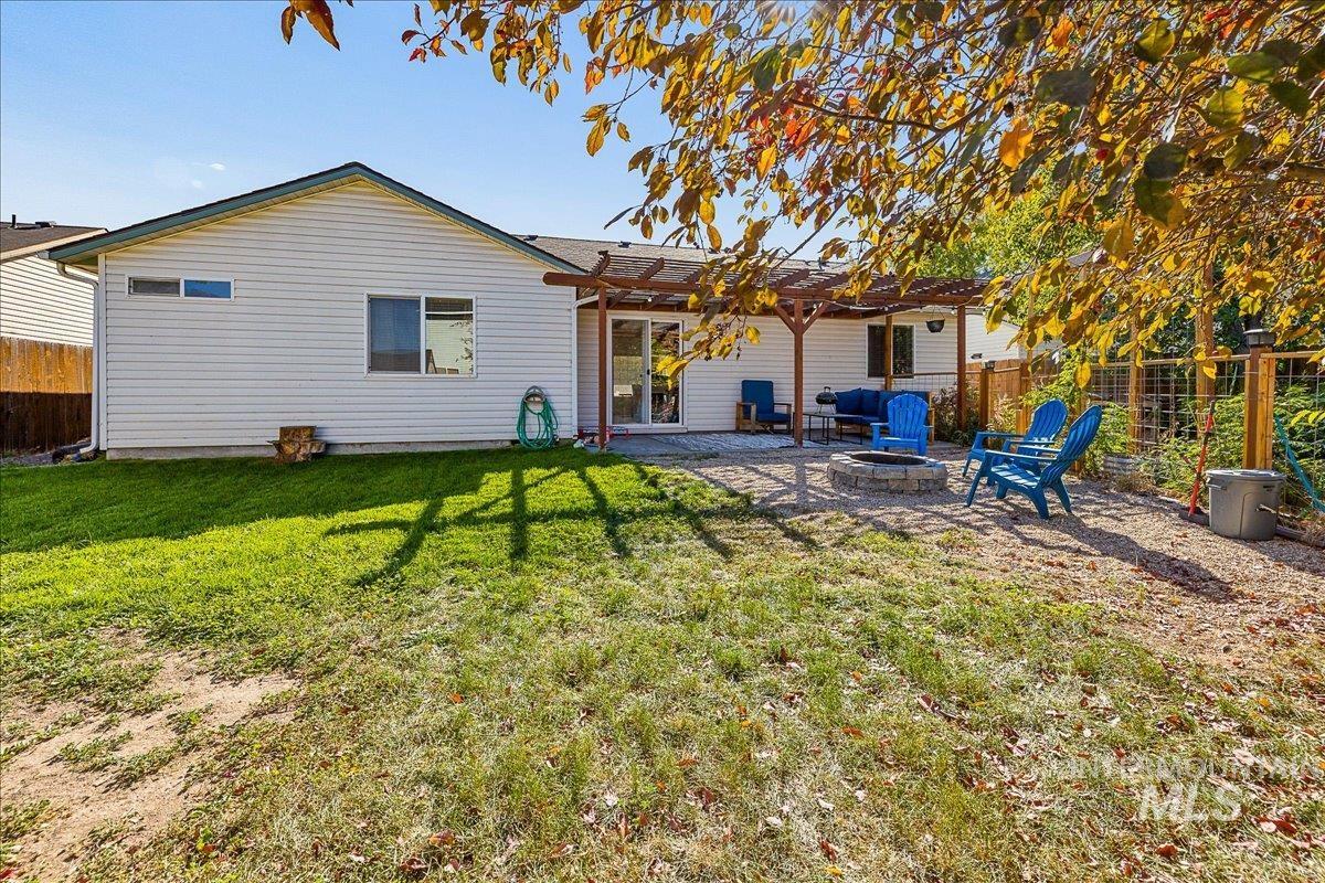 8374 W Falling Star St., Boise, Idaho 83709, 3 Bedrooms, 2 Bathrooms, Residential For Sale, Price $419,900,MLS 99003897