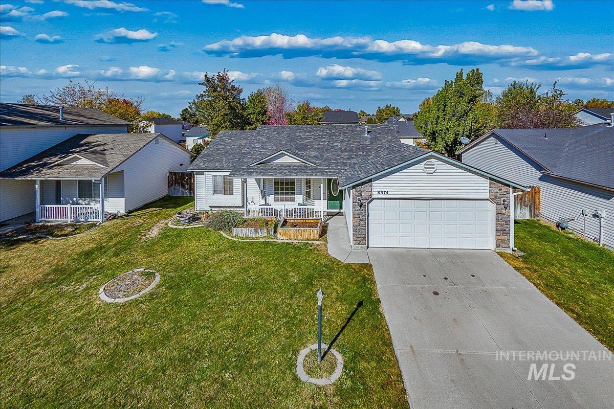 8374 W Falling Star St., Boise, Idaho 83709, 3 Bedrooms, 2 Bathrooms, Residential For Sale, Price $419,900,MLS 99003897