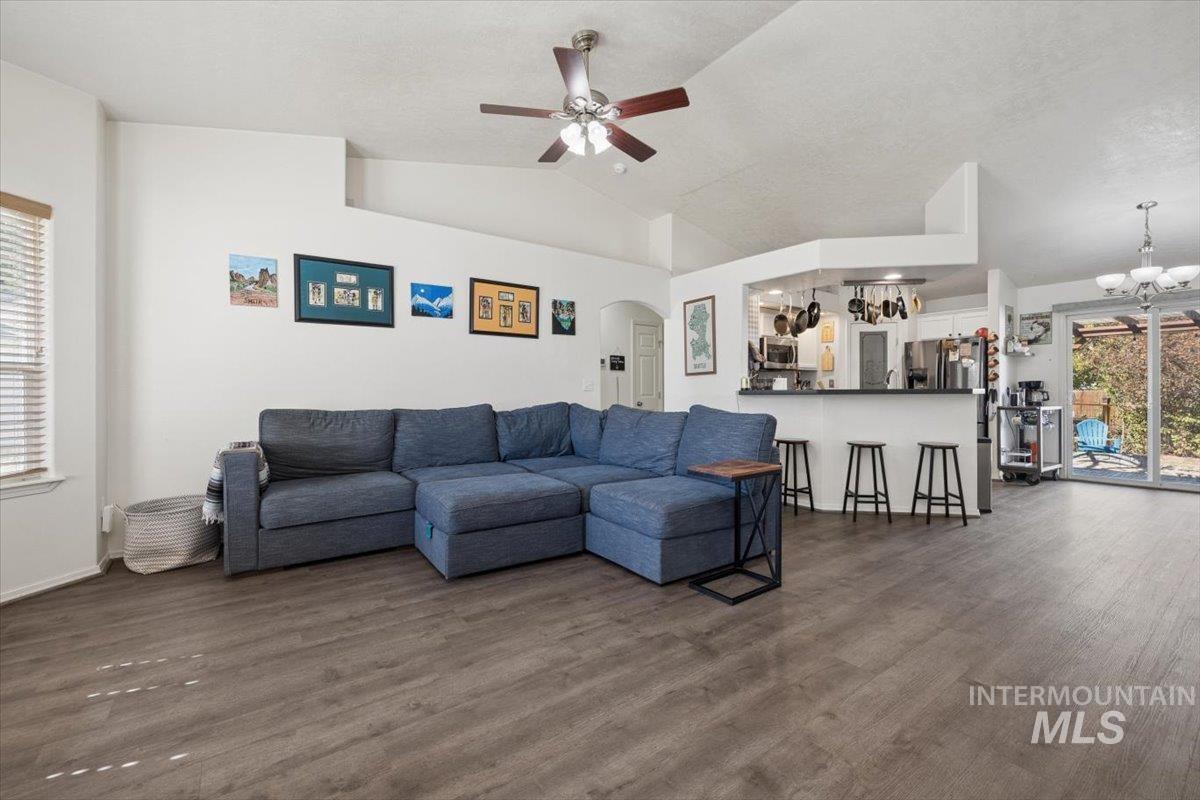 8374 W Falling Star St., Boise, Idaho 83709, 3 Bedrooms, 2 Bathrooms, Residential For Sale, Price $419,900,MLS 99003897