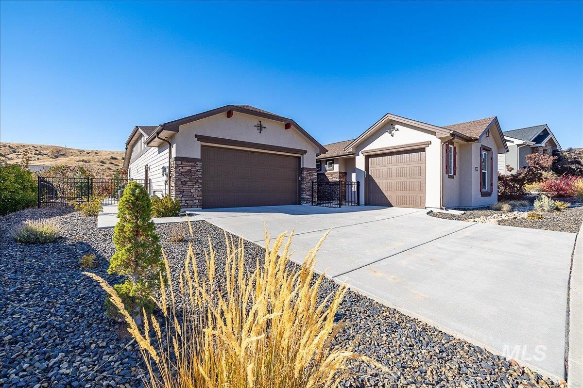 18091 N Highfield Way, Boise, Idaho 83714, 3 Bedrooms, 2 Bathrooms, Residential For Sale, Price $655,000,MLS 99003900