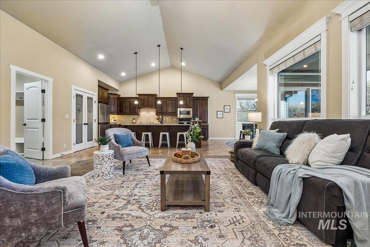 18091 N Highfield Way, Boise, Idaho 83714, 3 Bedrooms, 2 Bathrooms, Residential For Sale, Price $655,000,MLS 99003900