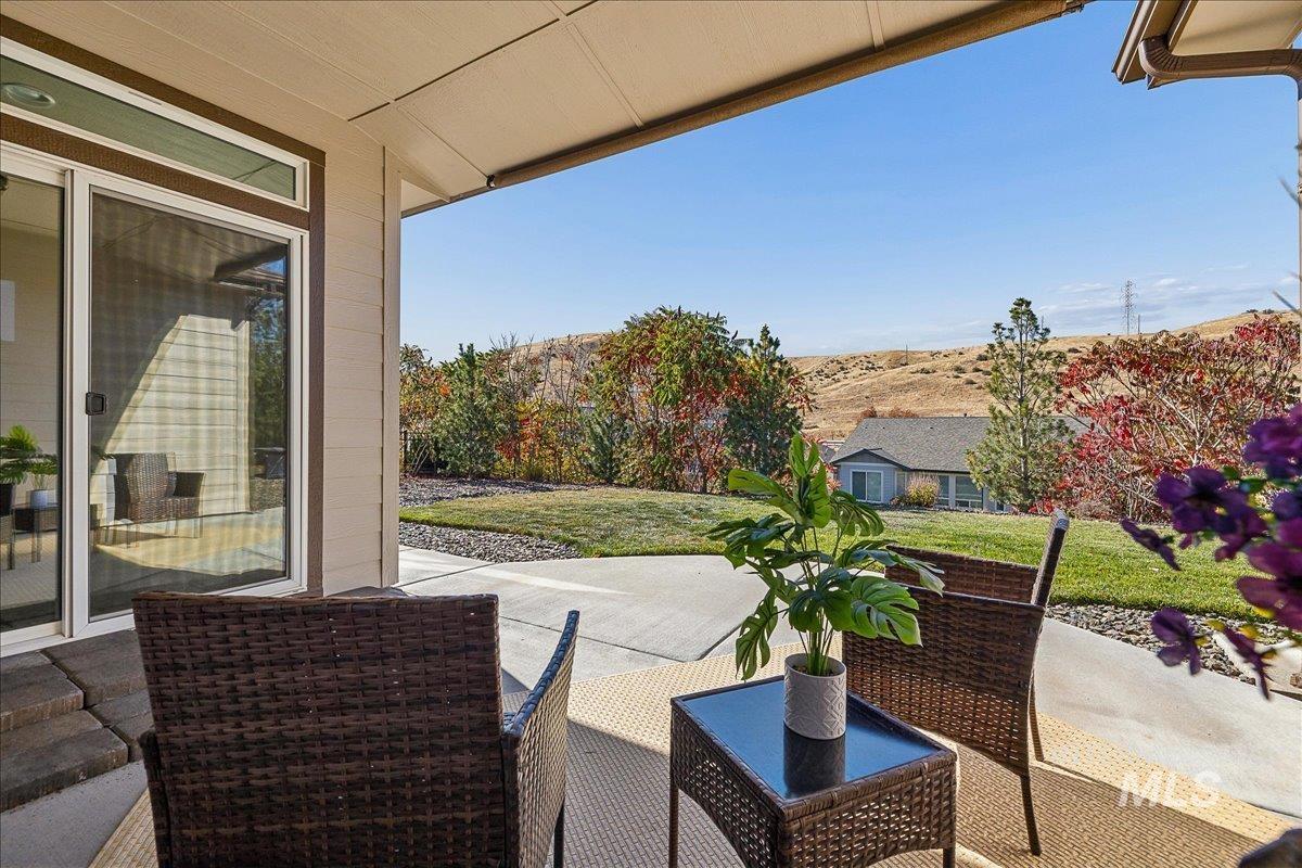 18091 N Highfield Way, Boise, Idaho 83714, 3 Bedrooms, 2 Bathrooms, Residential For Sale, Price $655,000,MLS 99003900
