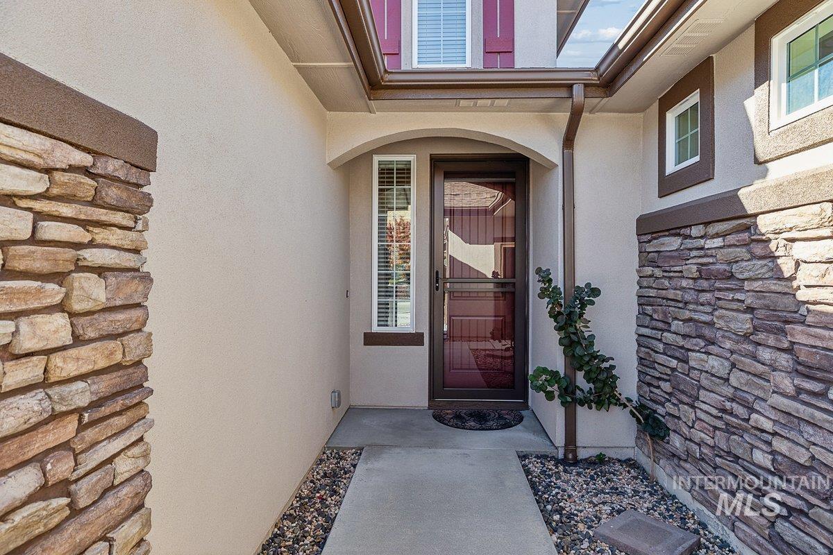 18091 N Highfield Way, Boise, Idaho 83714, 3 Bedrooms, 2 Bathrooms, Residential For Sale, Price $655,000,MLS 99003900
