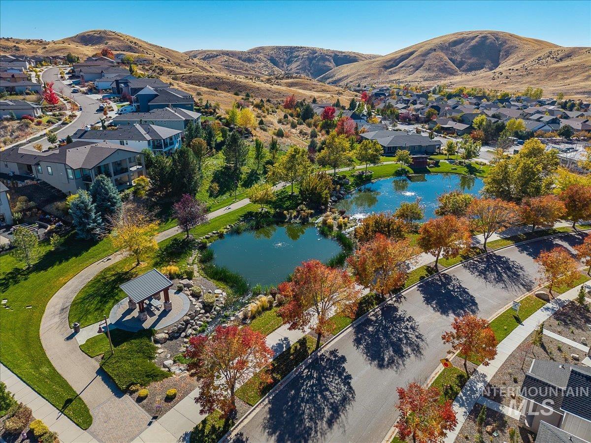 18091 N Highfield Way, Boise, Idaho 83714, 3 Bedrooms, 2 Bathrooms, Residential For Sale, Price $655,000,MLS 99003900