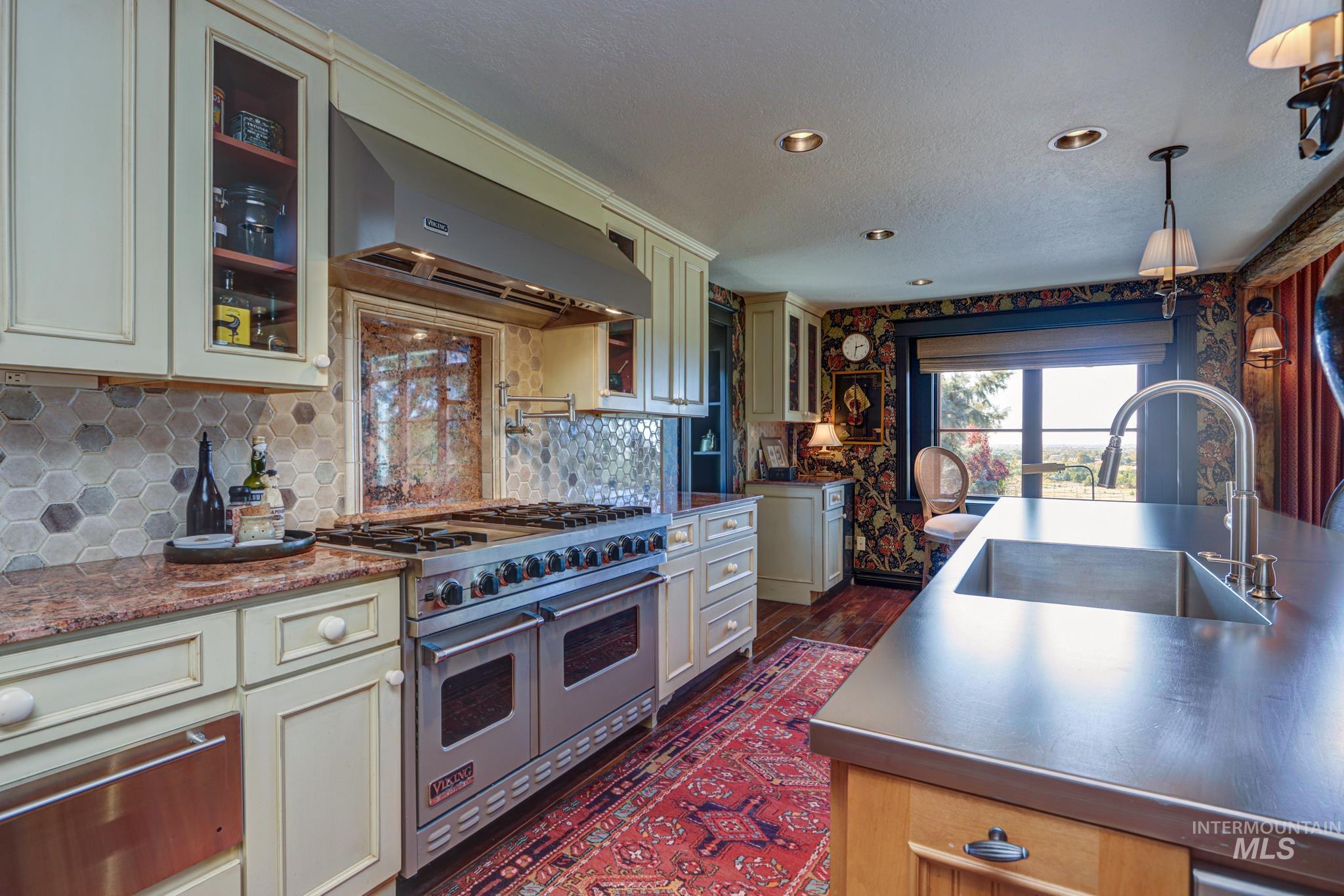 388 W Knob Hill Ct, Eagle, Idaho 83616, 5 Bedrooms, 4.5 Bathrooms, Residential For Sale, Price $2,500,000,MLS 99003901