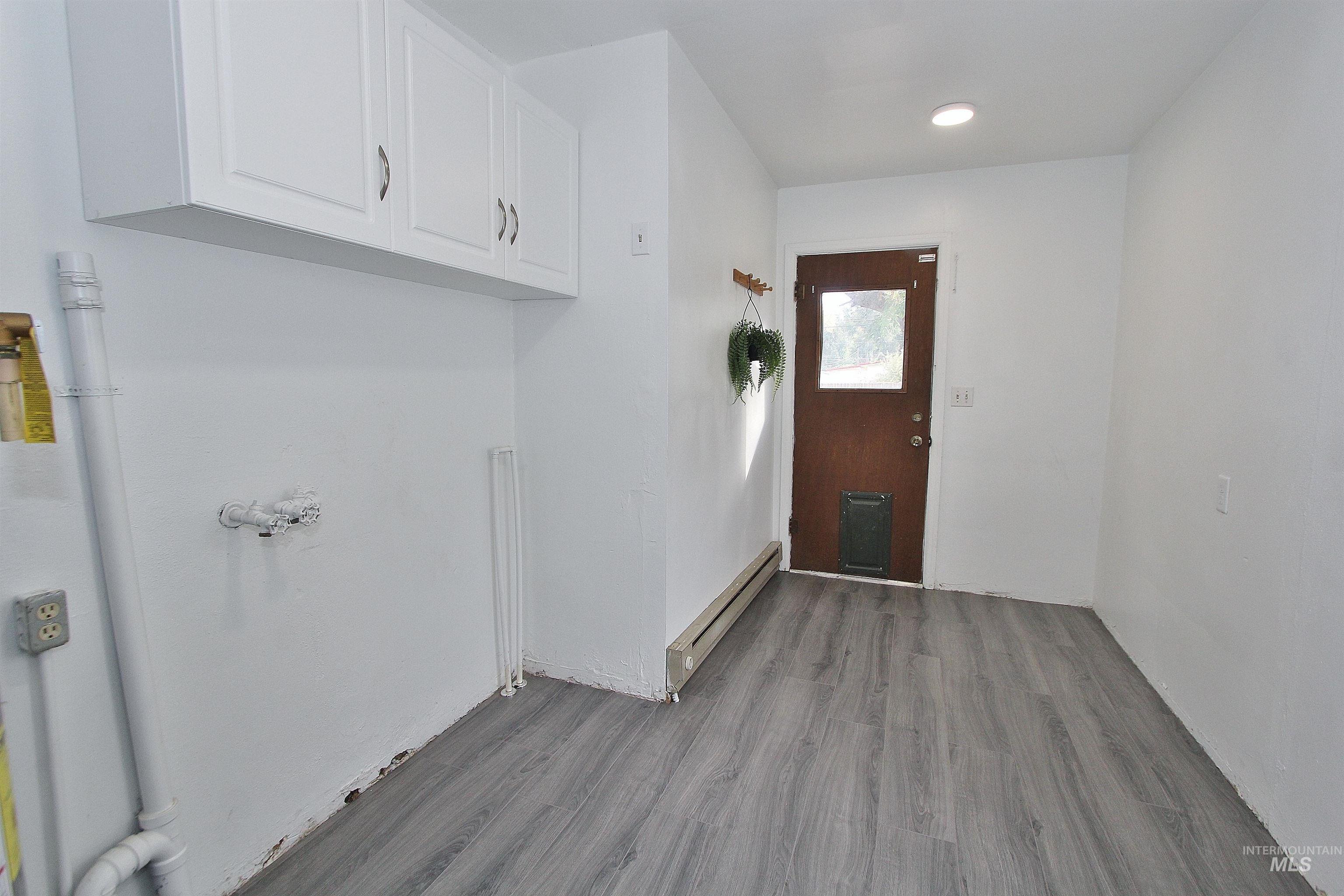 1108 S Holly St., Nampa, Idaho 83686, 3 Bedrooms, 1 Bathroom, Residential For Sale, Price $325,000,MLS 99003902
