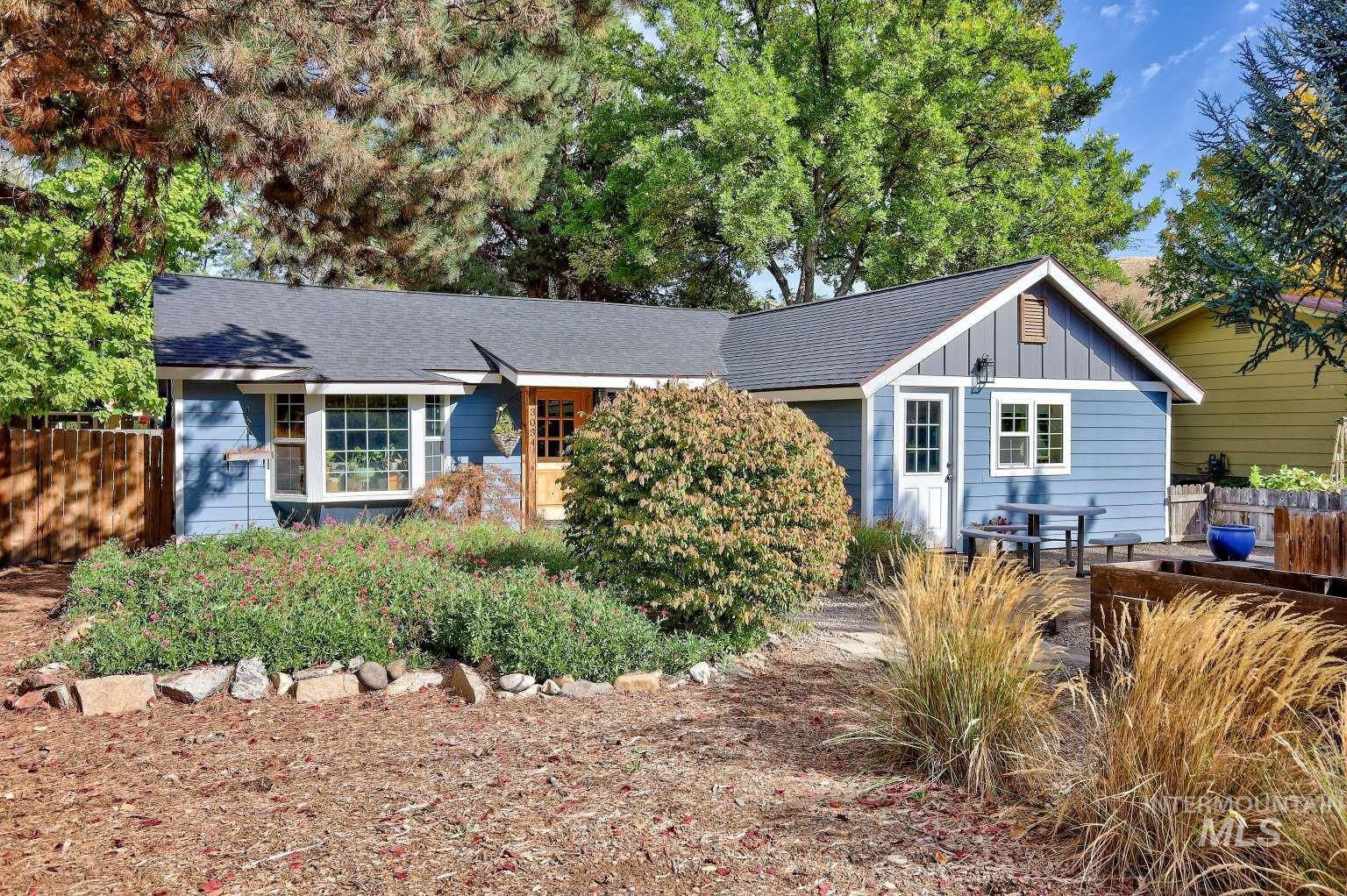 3034 W Neff St, Boise, Idaho 83703, 3 Bedrooms, 1 Bathroom, Residential For Sale, Price $529,000,MLS 99003907