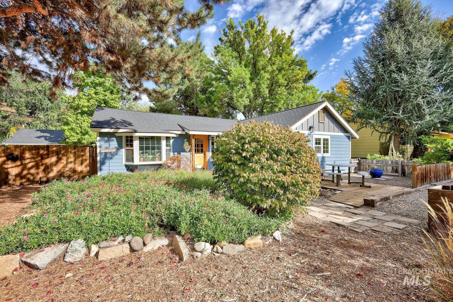 3034 W Neff St, Boise, Idaho 83703, 3 Bedrooms, 1 Bathroom, Residential For Sale, Price $529,000,MLS 99003907