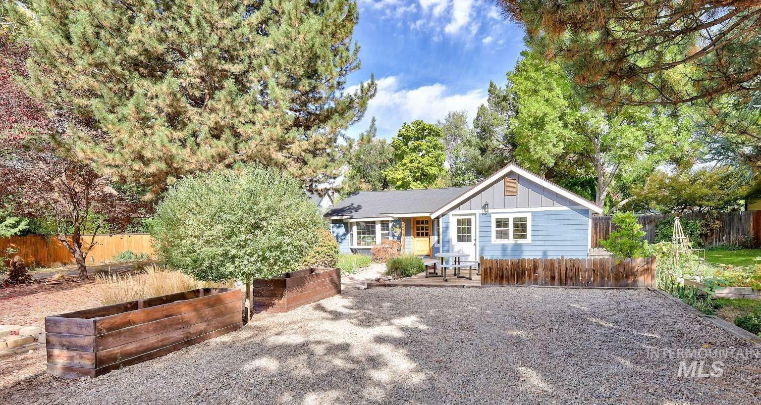 3034 W Neff St, Boise, Idaho 83703, 3 Bedrooms, 1 Bathroom, Residential For Sale, Price $529,000,MLS 99003907