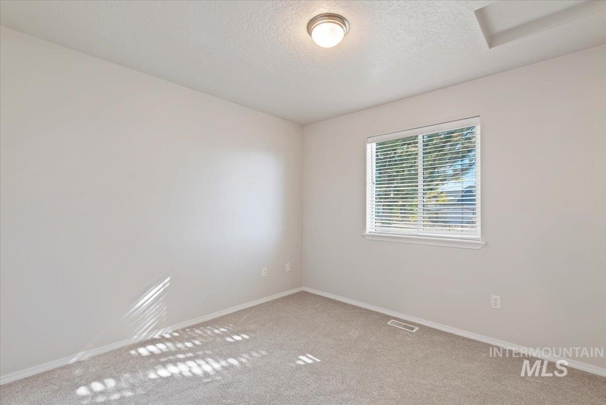 20078 Colebrook Ct, Caldwell, Idaho 83605, 3 Bedrooms, 2 Bathrooms, Residential For Sale, Price $404,900,MLS 99003909