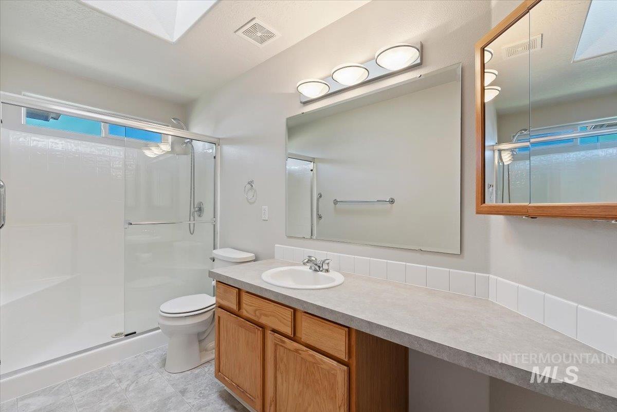 20078 Colebrook Ct, Caldwell, Idaho 83605, 3 Bedrooms, 2 Bathrooms, Residential For Sale, Price $404,900,MLS 99003909
