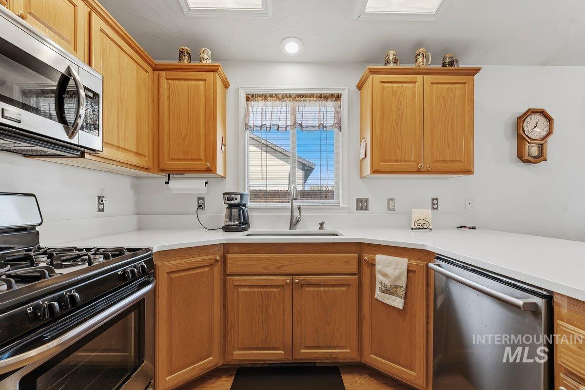 1137 S Scranton Avenue, Boise, Idaho 83709, 3 Bedrooms, 2 Bathrooms, Residential For Sale, Price $440,000,MLS 99003910