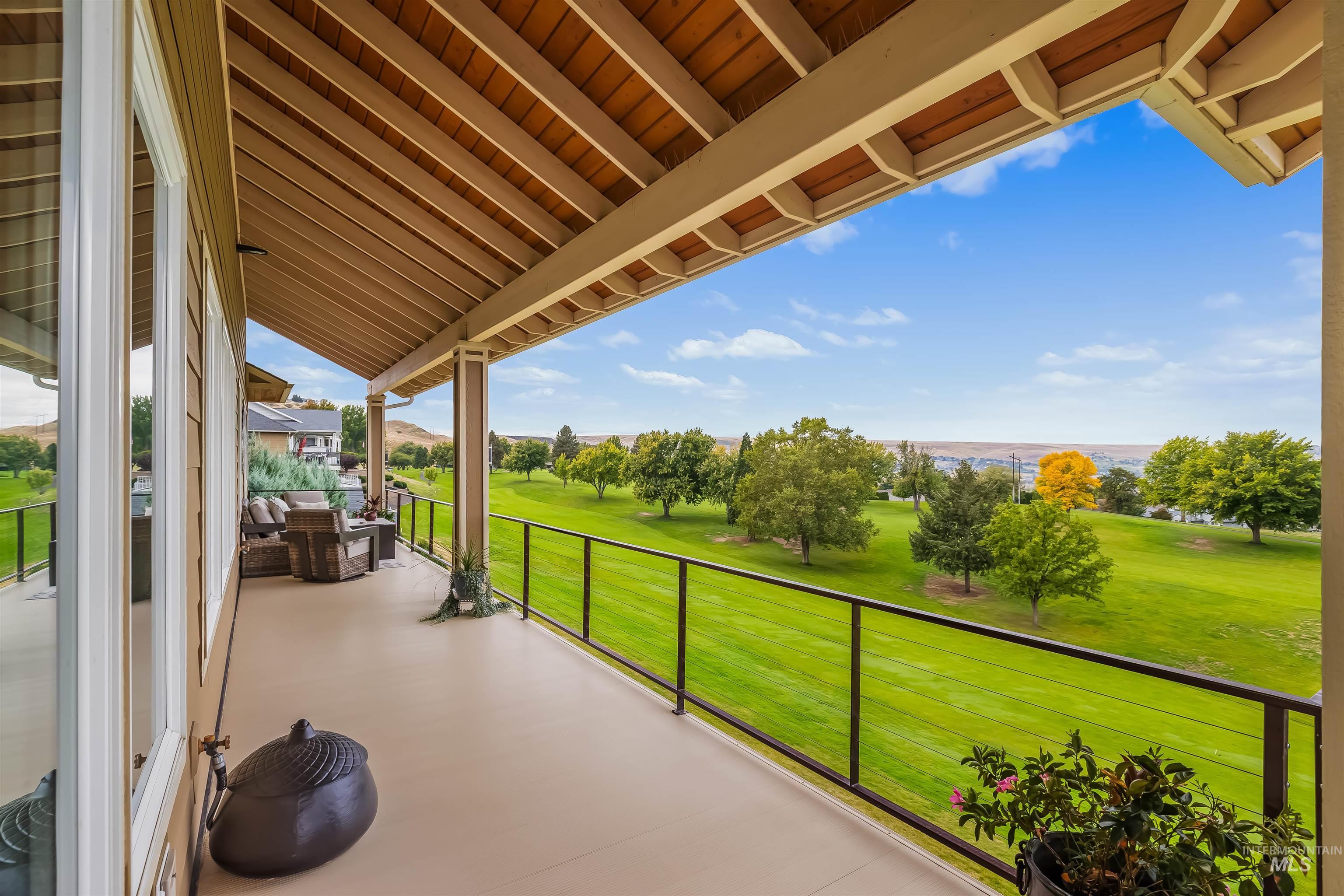 3962 Foothill Dr, Lewiston, Idaho 83501, 4 Bedrooms, 3 Bathrooms, Residential For Sale, Price $985,000,MLS 99003911