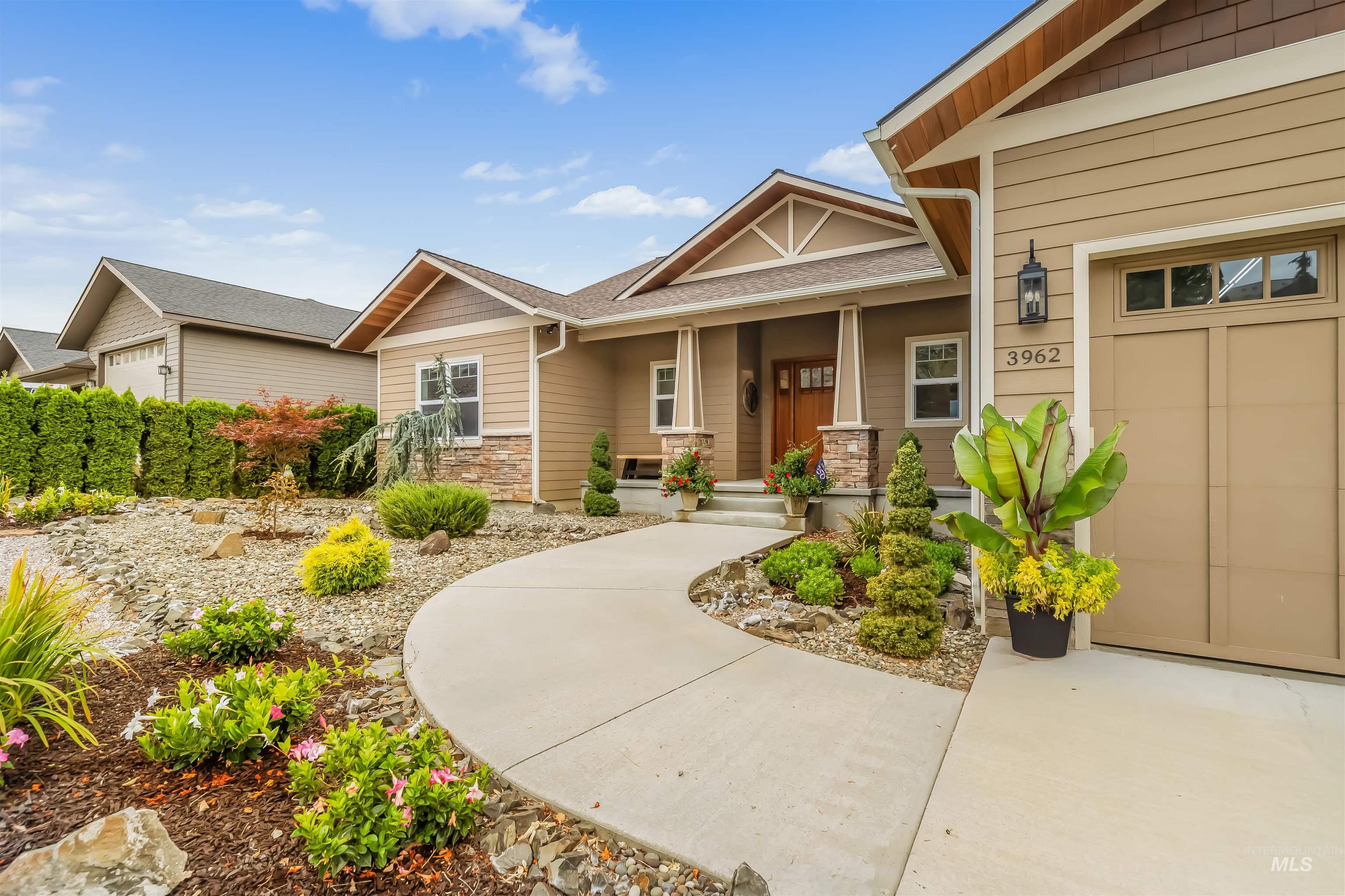3962 Foothill Dr, Lewiston, Idaho 83501, 4 Bedrooms, 3 Bathrooms, Residential For Sale, Price $985,000,MLS 99003911