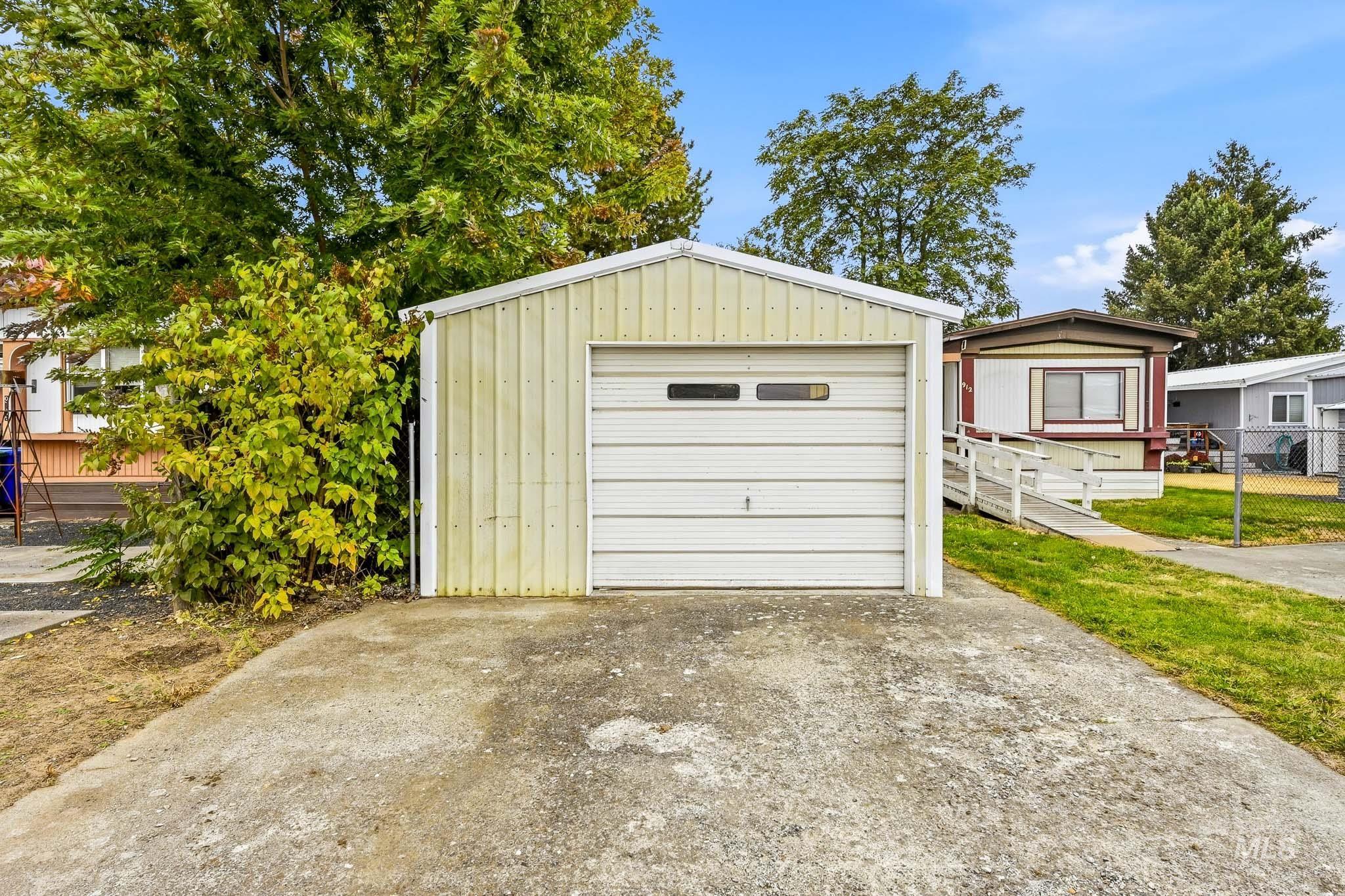 912 Pine Street, Lewiston, Idaho 83501, 2 Bedrooms, 2 Bathrooms, Residential For Sale, Price $225,000, 99003912