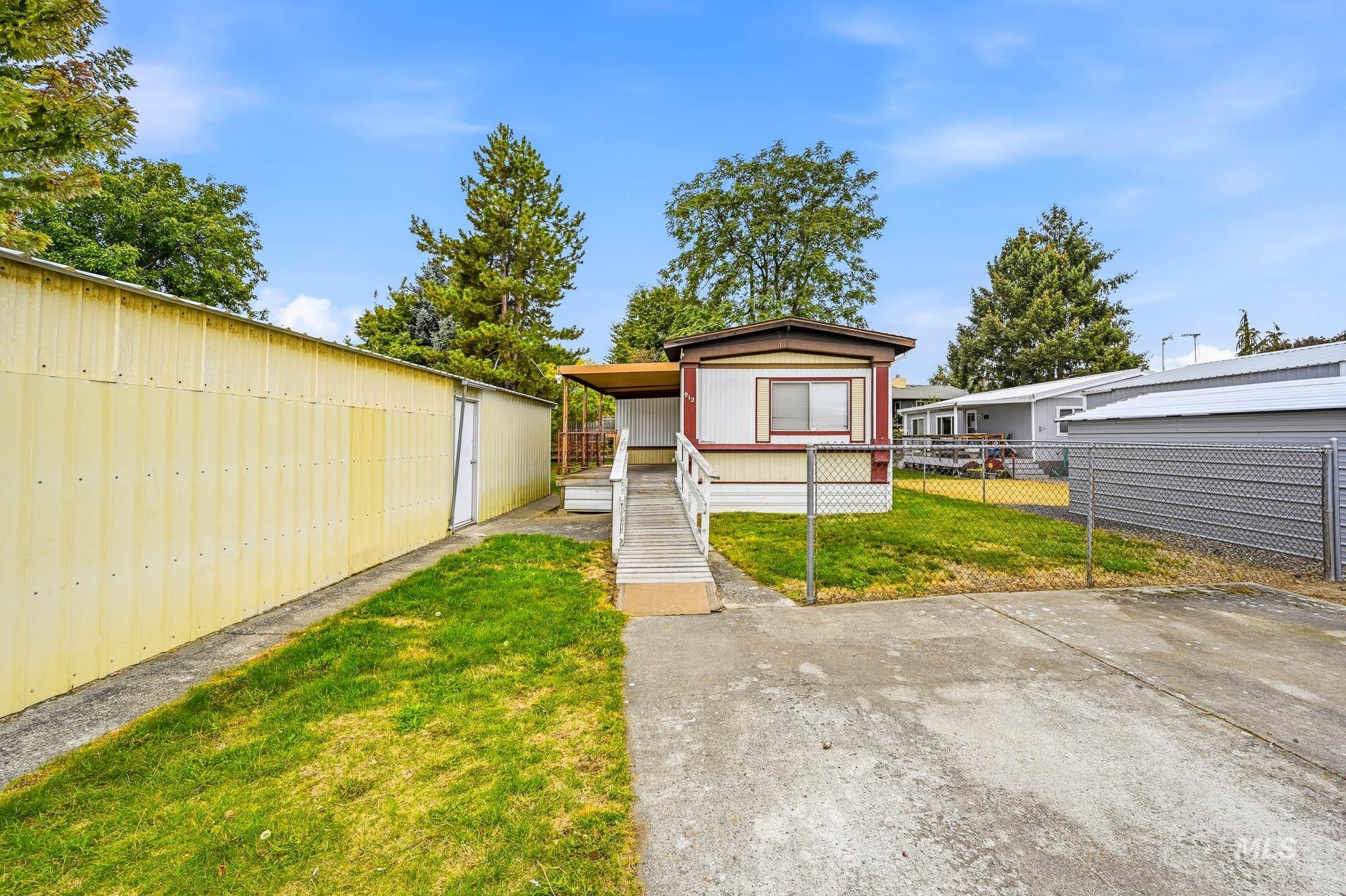 912 Pine Street, Lewiston, Idaho 83501, 2 Bedrooms, 2 Bathrooms, Residential For Sale, Price $225,000, 99003912