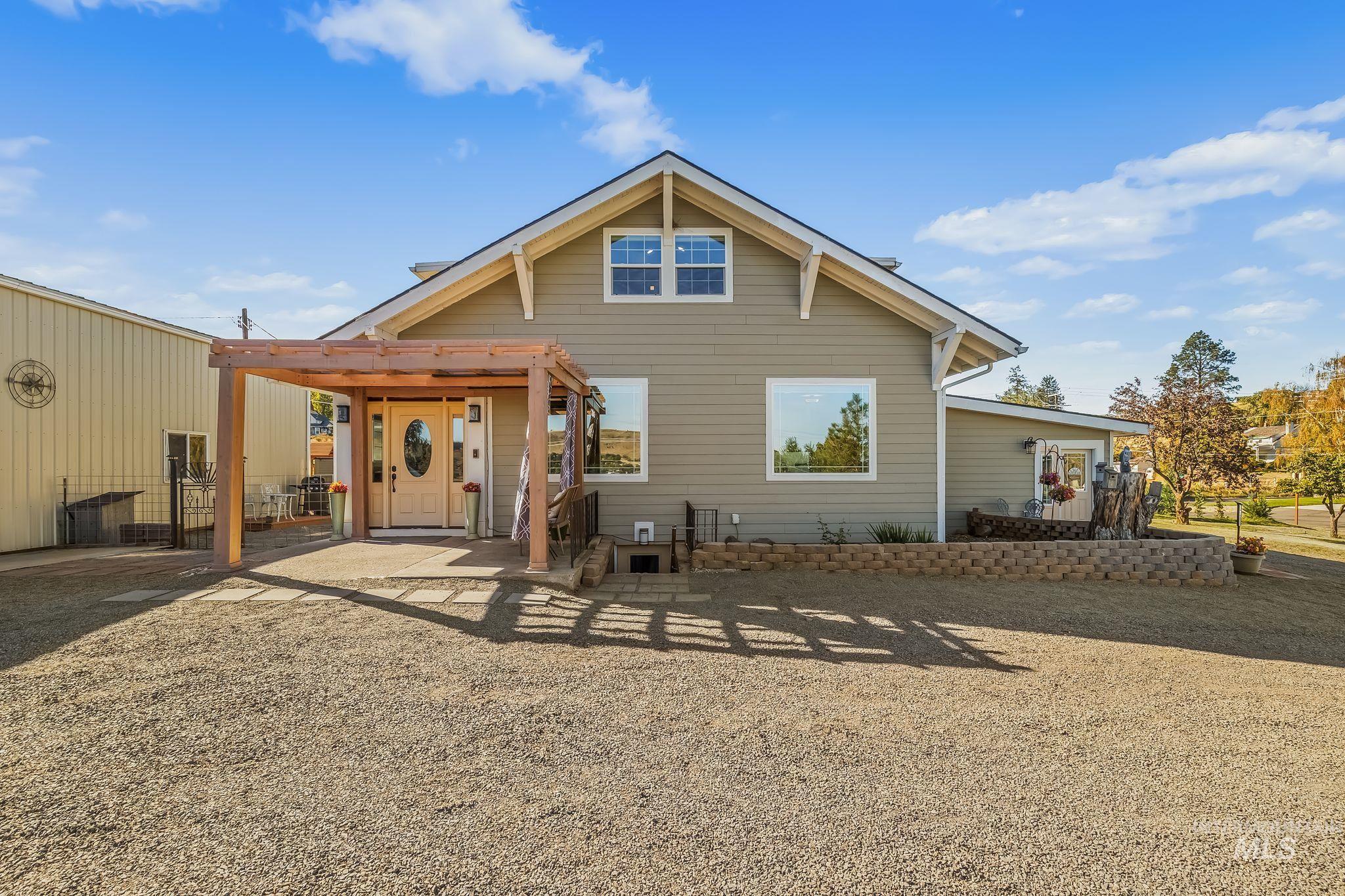 1215 24th Avenue, Clarkston, Washington 99403, 5 Bedrooms, 3 Bathrooms, Residential For Sale, Price $459,000,MLS 99003913