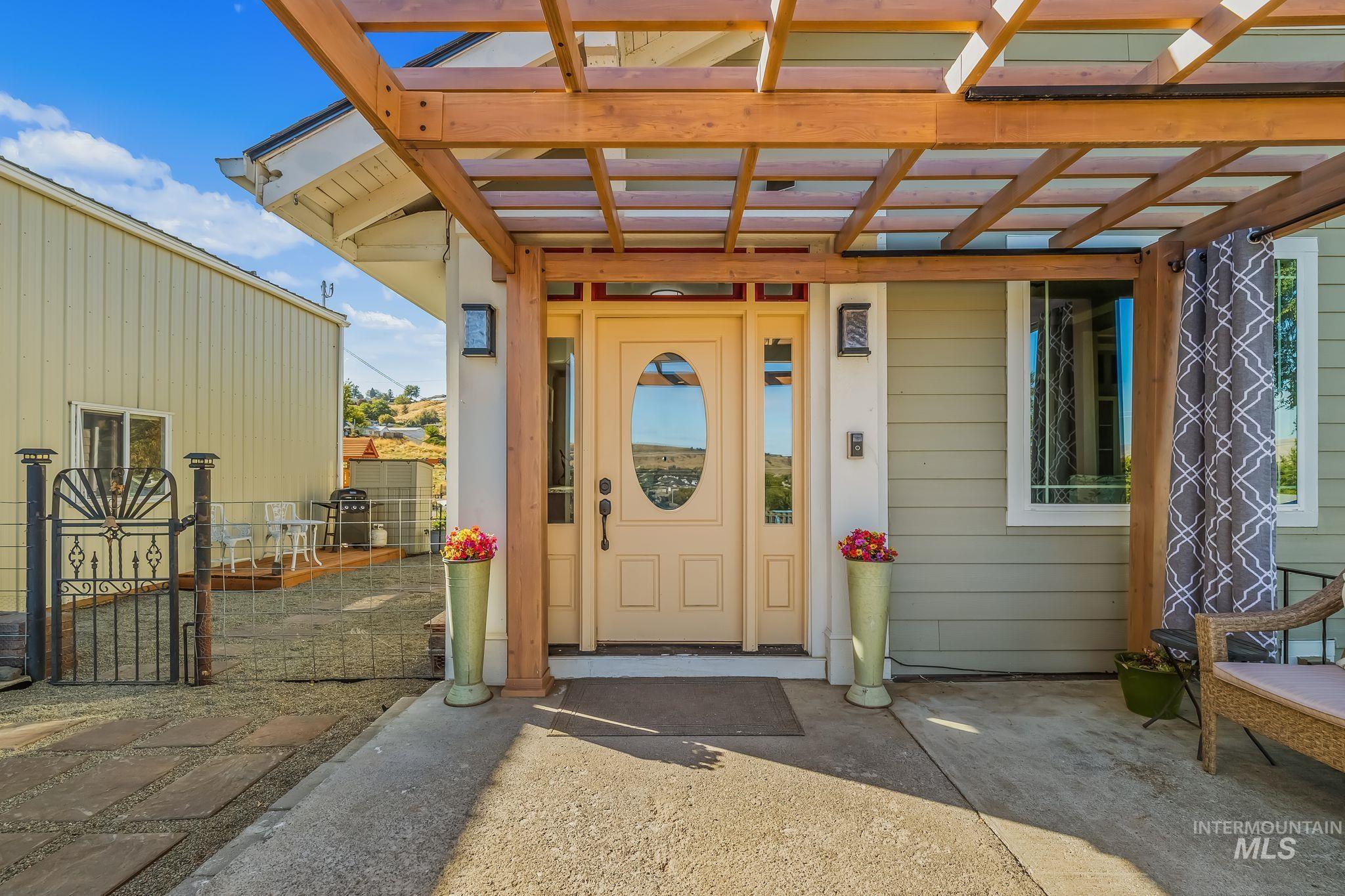 1215 24th Avenue, Clarkston, Washington 99403, 5 Bedrooms, 3 Bathrooms, Residential For Sale, Price $459,000,MLS 99003913