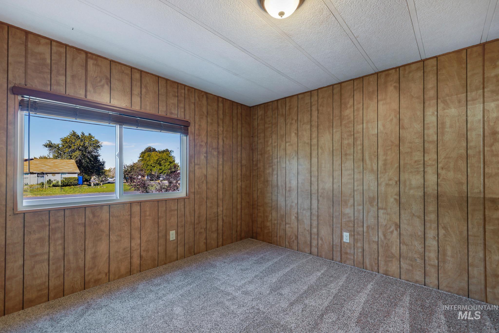 575 4th Ave E, Wendell, Idaho 83355, 3 Bedrooms, 2 Bathrooms, Residential For Sale, Price $320,000, 99003914