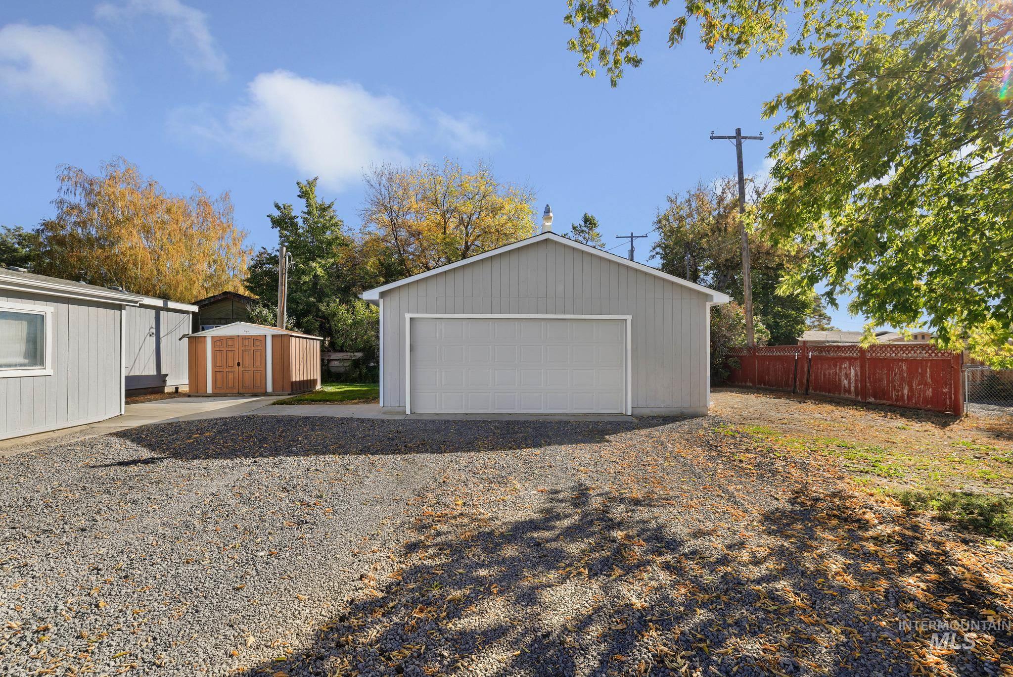 575 4th Ave E, Wendell, Idaho 83355, 3 Bedrooms, 2 Bathrooms, Residential For Sale, Price $320,000, 99003914