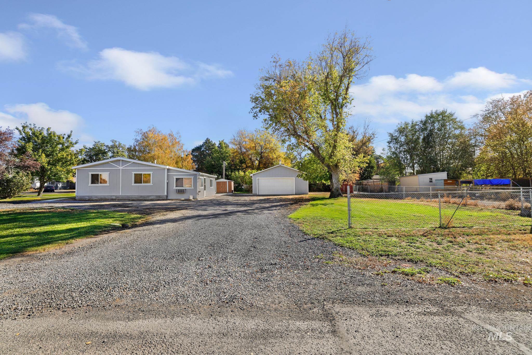 575 4th Ave E, Wendell, Idaho 83355, 3 Bedrooms, 2 Bathrooms, Residential For Sale, Price $320,000, 99003914