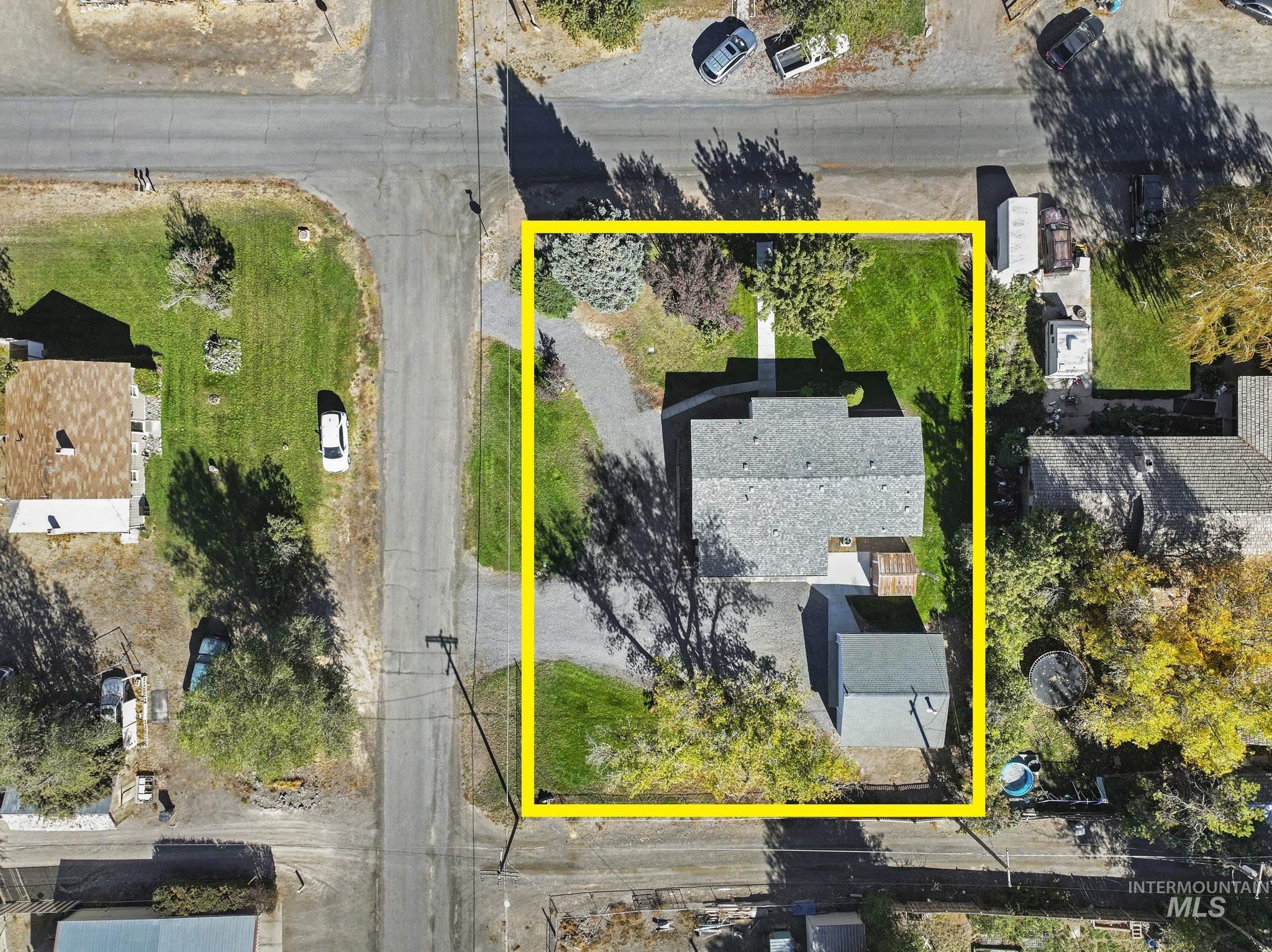 575 4th Ave E, Wendell, Idaho 83355, 3 Bedrooms, 2 Bathrooms, Residential For Sale, Price $320,000, 99003914