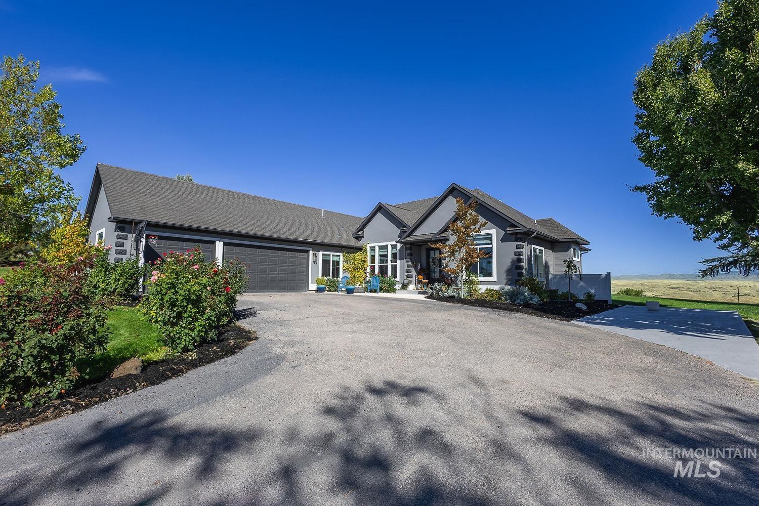 6312 N Hill Point Way, Star, Idaho 83669, 4 Bedrooms, 3.5 Bathrooms, Residential For Sale, Price $1,275,000, 99003916