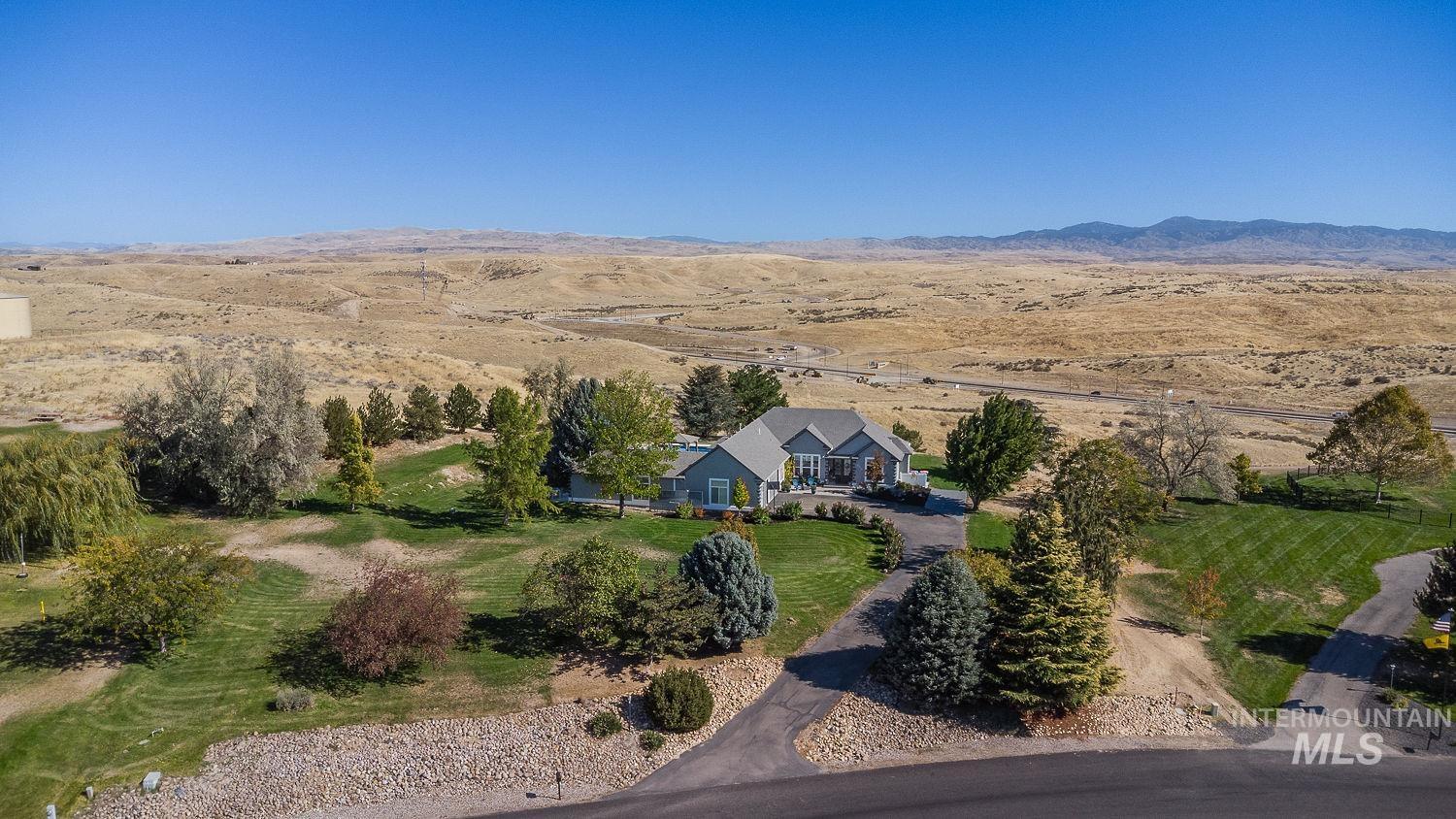 6312 N Hill Point Way, Star, Idaho 83669, 4 Bedrooms, 3.5 Bathrooms, Residential For Sale, Price $1,275,000, 99003916