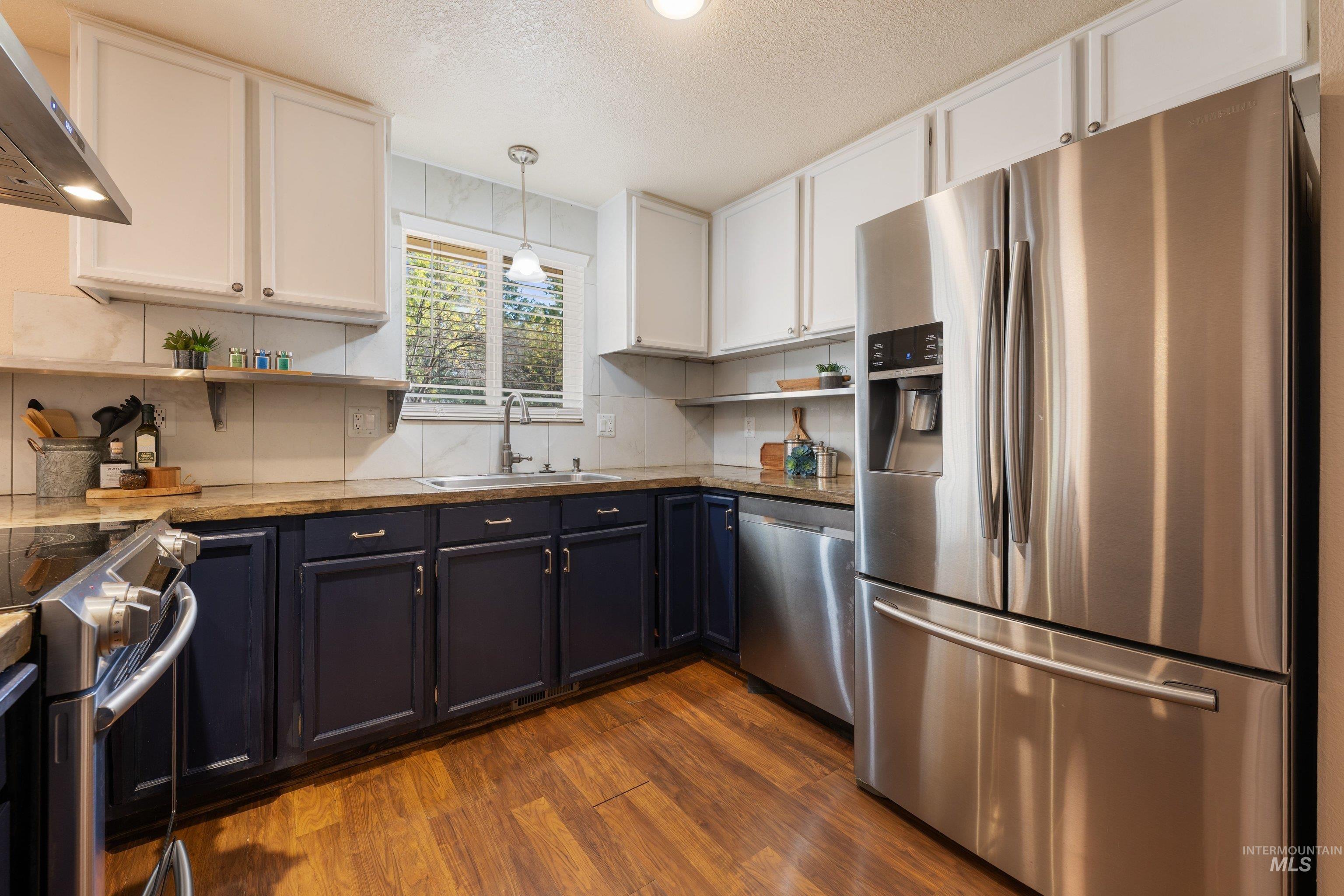 8921 W Sunflower Ct, Boise, Idaho 83704, 4 Bedrooms, 2 Bathrooms, Residential For Sale, Price $439,900,MLS 99003919