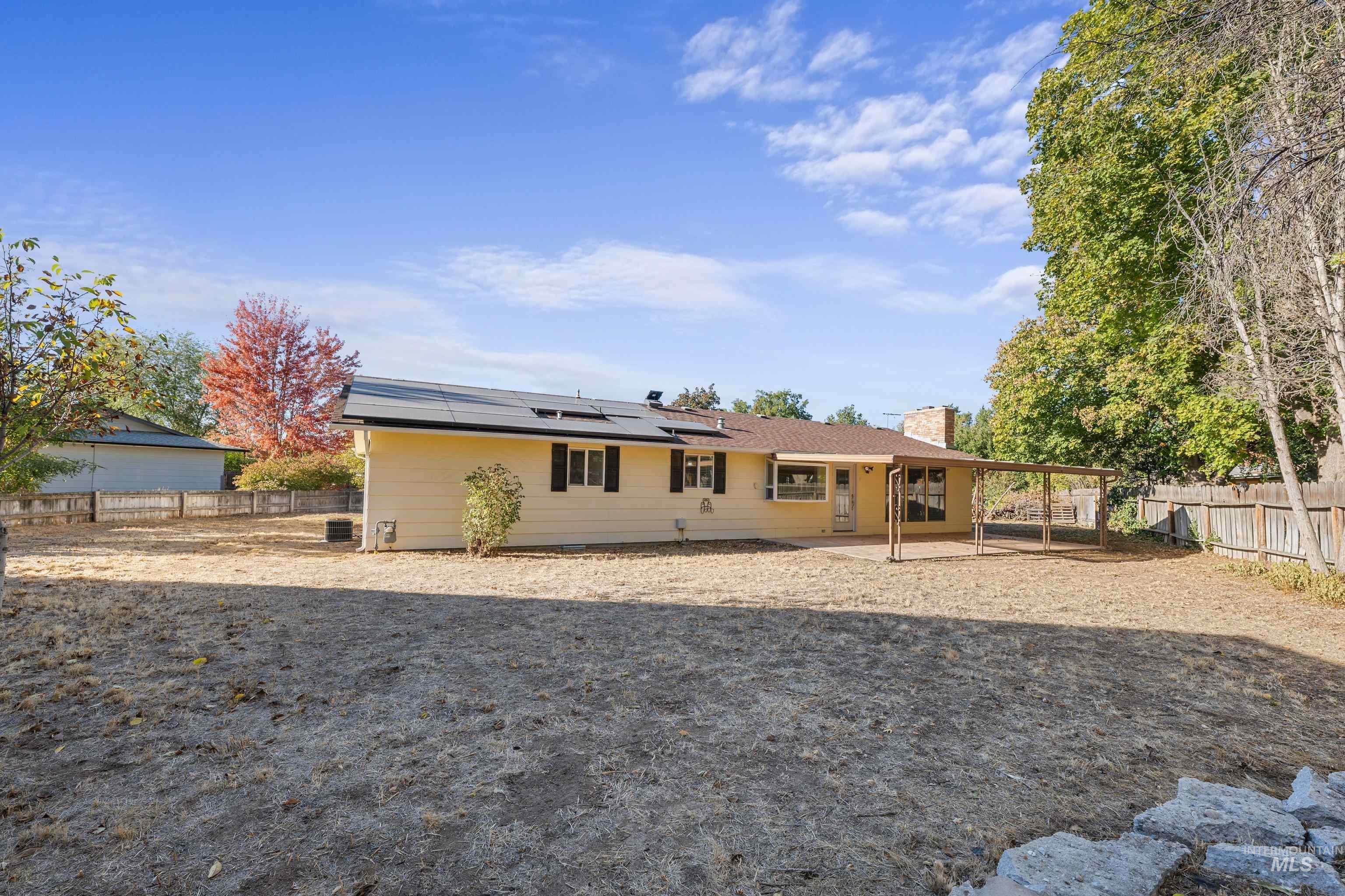 8921 W Sunflower Ct, Boise, Idaho 83704, 4 Bedrooms, 2 Bathrooms, Residential For Sale, Price $439,900,MLS 99003919