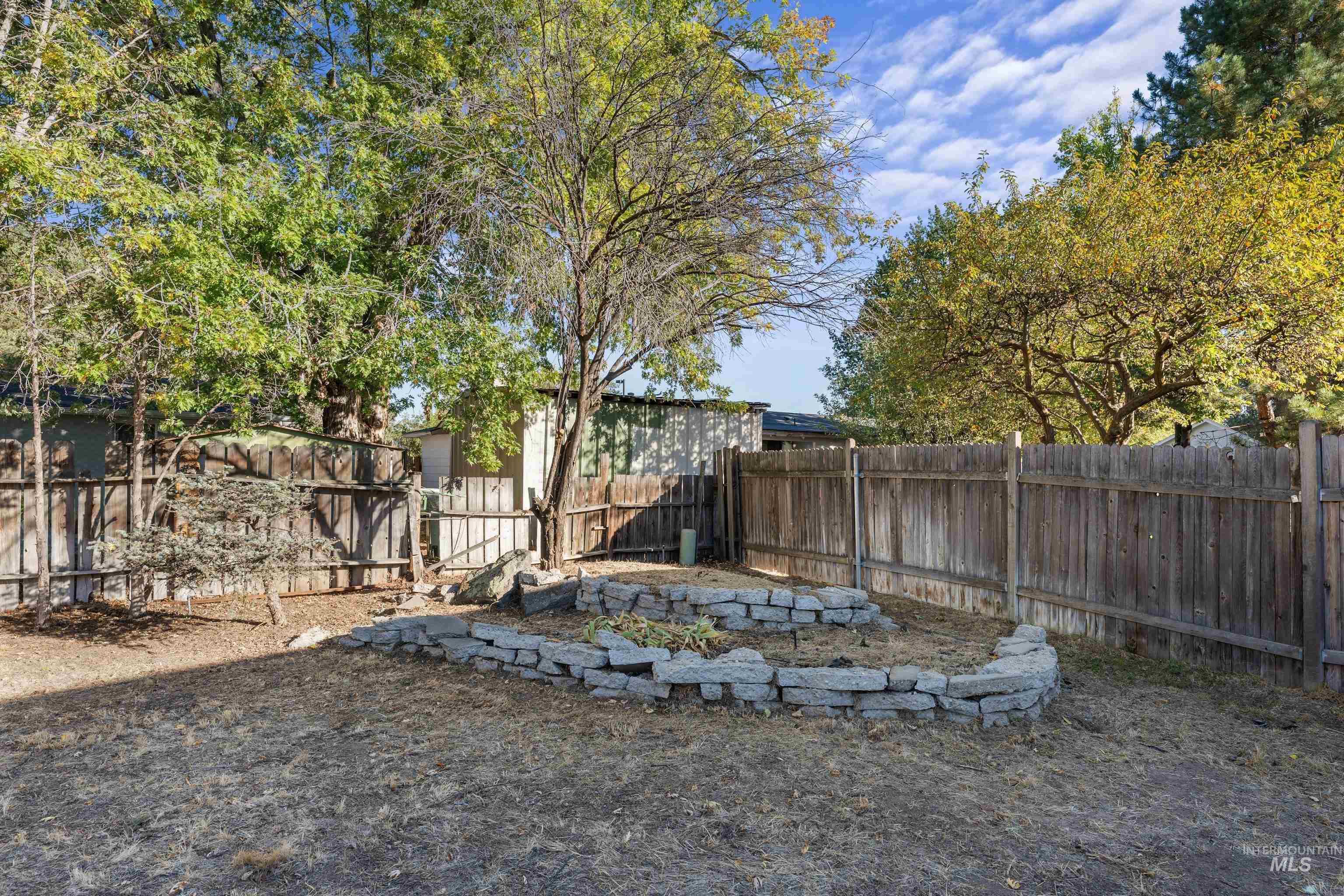 8921 W Sunflower Ct, Boise, Idaho 83704, 4 Bedrooms, 2 Bathrooms, Residential For Sale, Price $439,900,MLS 99003919