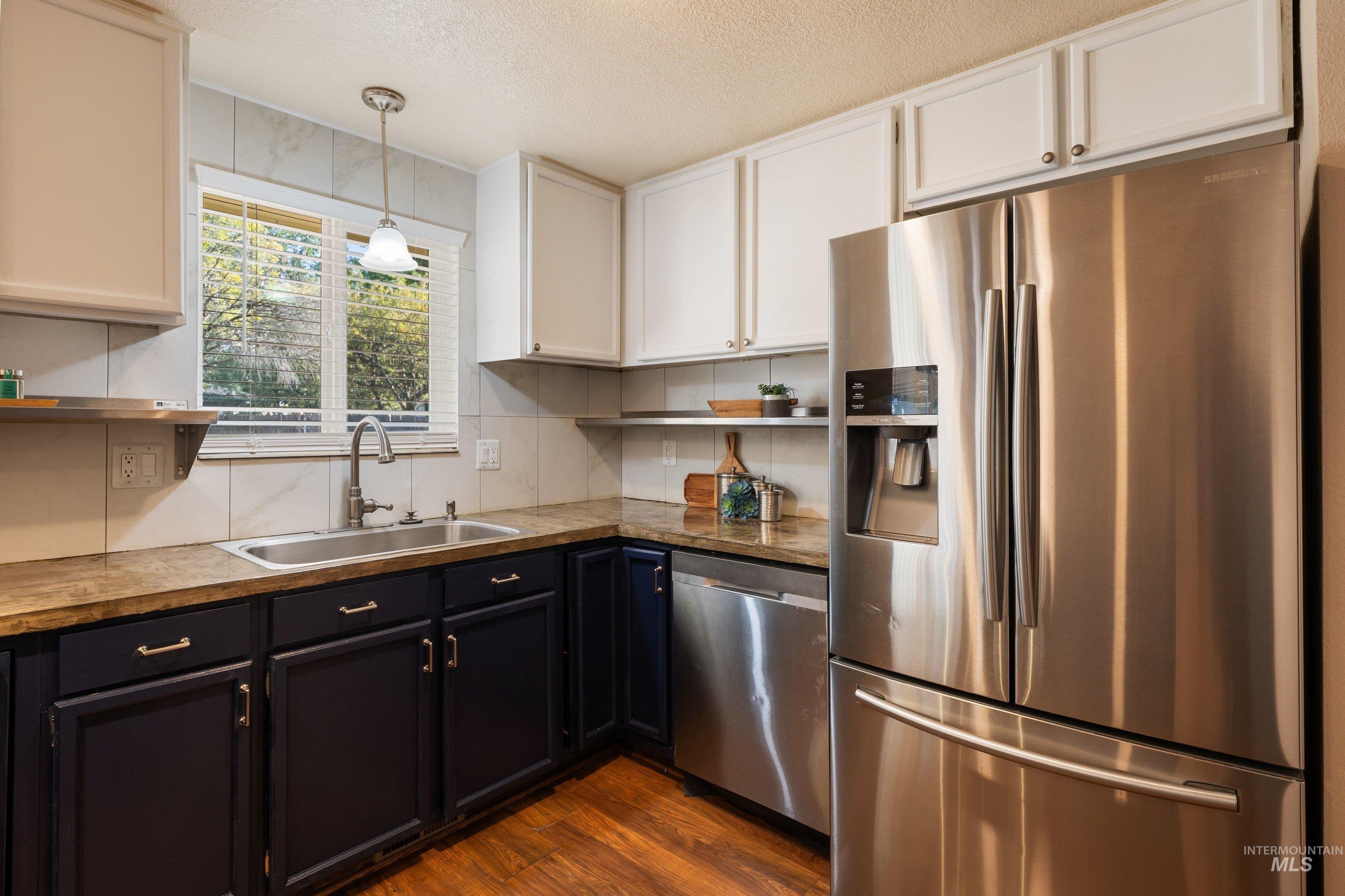 8921 W Sunflower Ct, Boise, Idaho 83704, 4 Bedrooms, 2 Bathrooms, Residential For Sale, Price $439,900,MLS 99003919