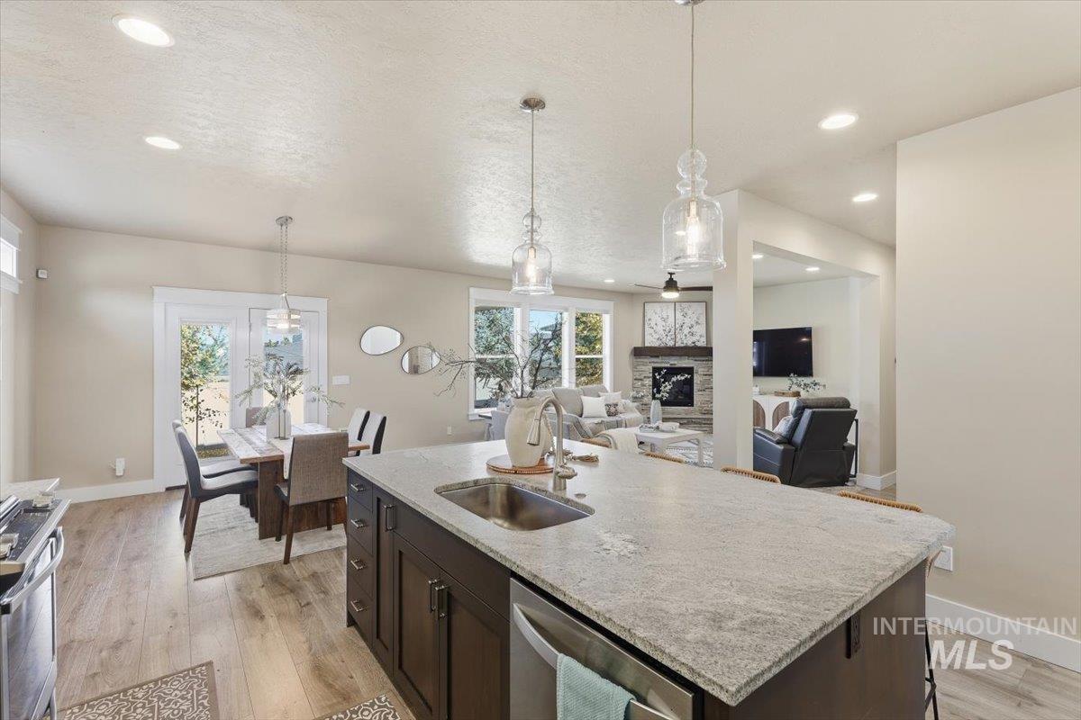 470 E Claymont Ct, Meridian, Idaho 83642, 4 Bedrooms, 2.5 Bathrooms, Residential For Sale, Price $774,900, 99003922