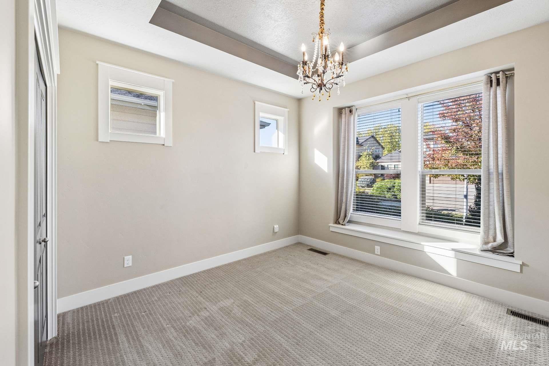5346 N Mitchum Avenue, Meridian, Idaho 83646, 4 Bedrooms, 2 Bathrooms, Residential For Sale, Price $615,900, 99003924