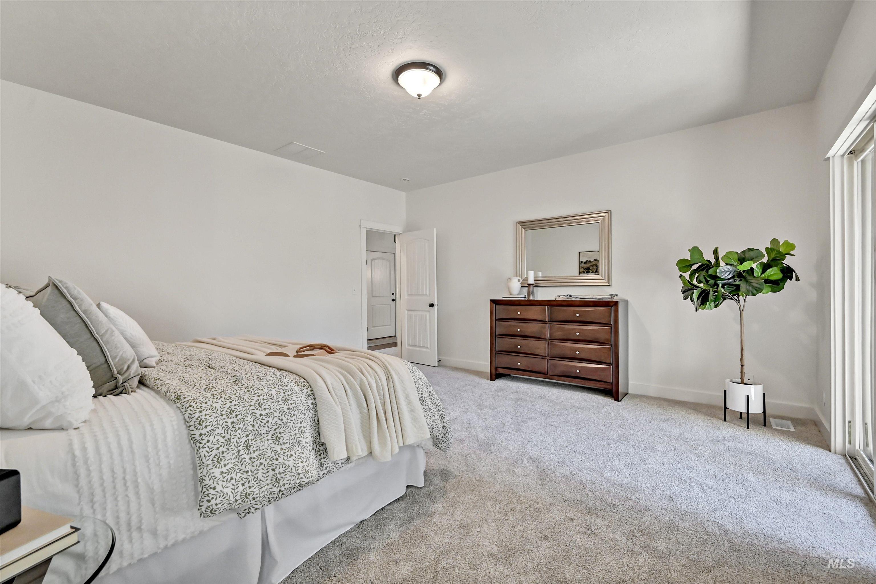 2617 W Glade Creek Dr, Meridian, Idaho 83646, 3 Bedrooms, 2 Bathrooms, Residential For Sale, Price $529,000,MLS 99003927