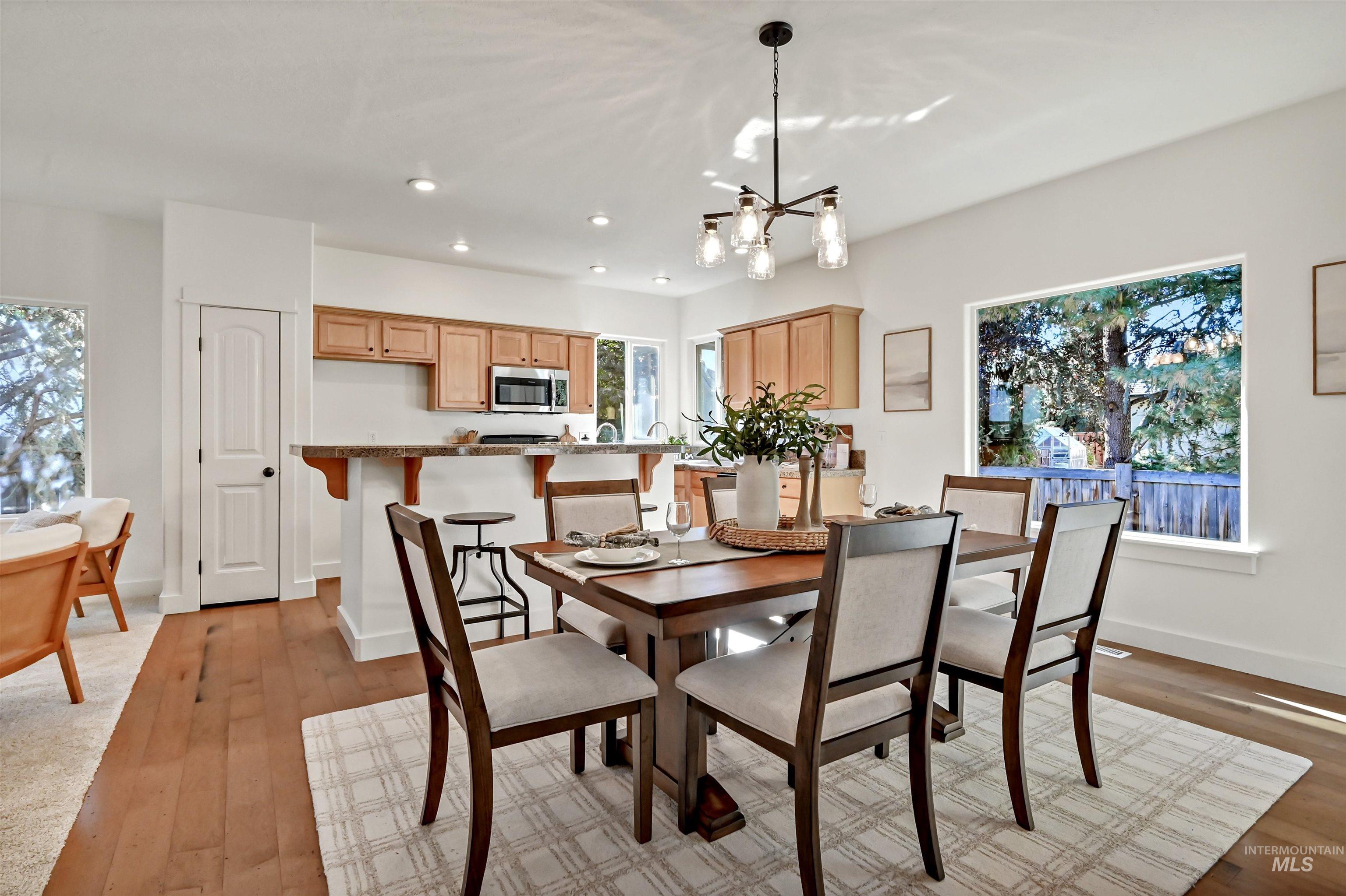 2617 W Glade Creek Dr, Meridian, Idaho 83646, 3 Bedrooms, 2 Bathrooms, Residential For Sale, Price $529,000,MLS 99003927