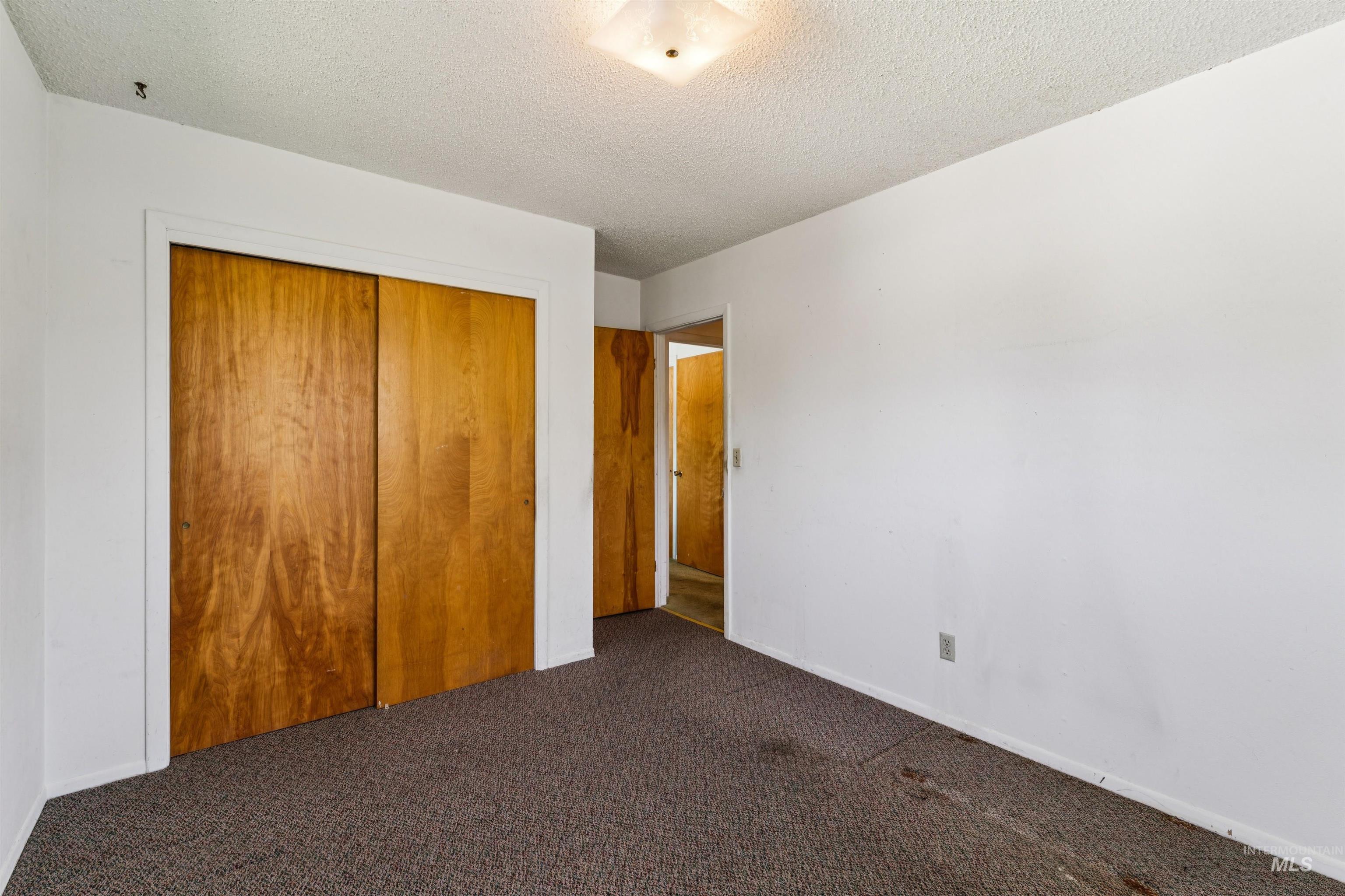 8721 W San Anita Drive, Boise, Idaho 83704, 4 Bedrooms, 2 Bathrooms, Residential For Sale, Price $449,000, 99003930