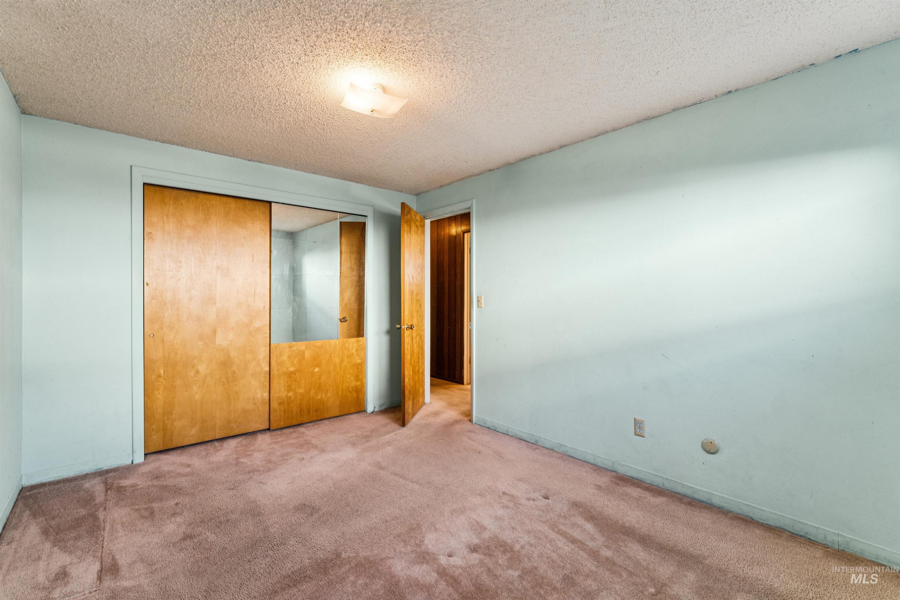 8721 W San Anita Drive, Boise, Idaho 83704, 4 Bedrooms, 2 Bathrooms, Residential For Sale, Price $449,000, 99003930