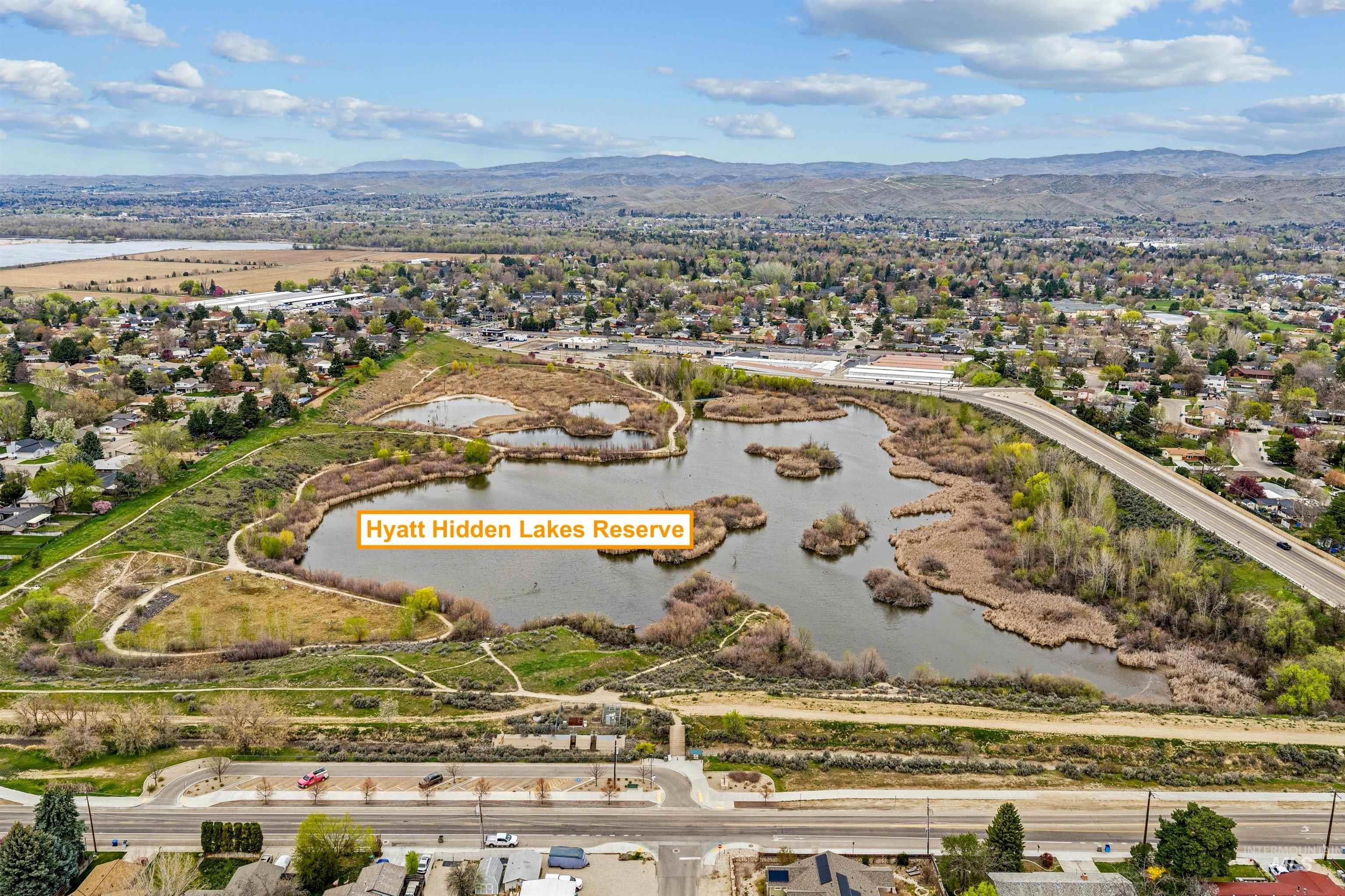 8721 W San Anita Drive, Boise, Idaho 83704, 4 Bedrooms, 2 Bathrooms, Residential For Sale, Price $449,000, 99003930