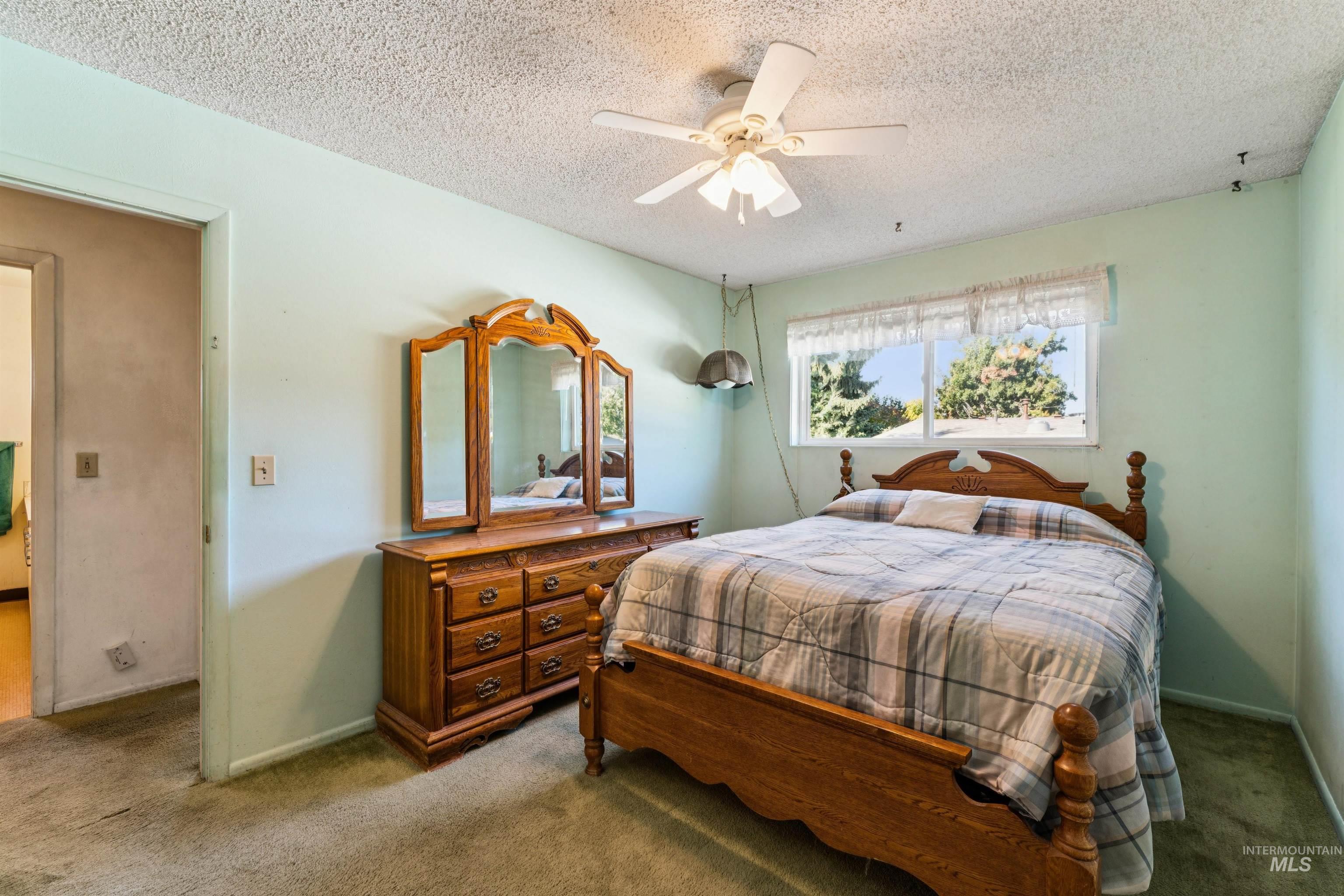 8721 W San Anita Drive, Boise, Idaho 83704, 4 Bedrooms, 2 Bathrooms, Residential For Sale, Price $449,000, 99003930