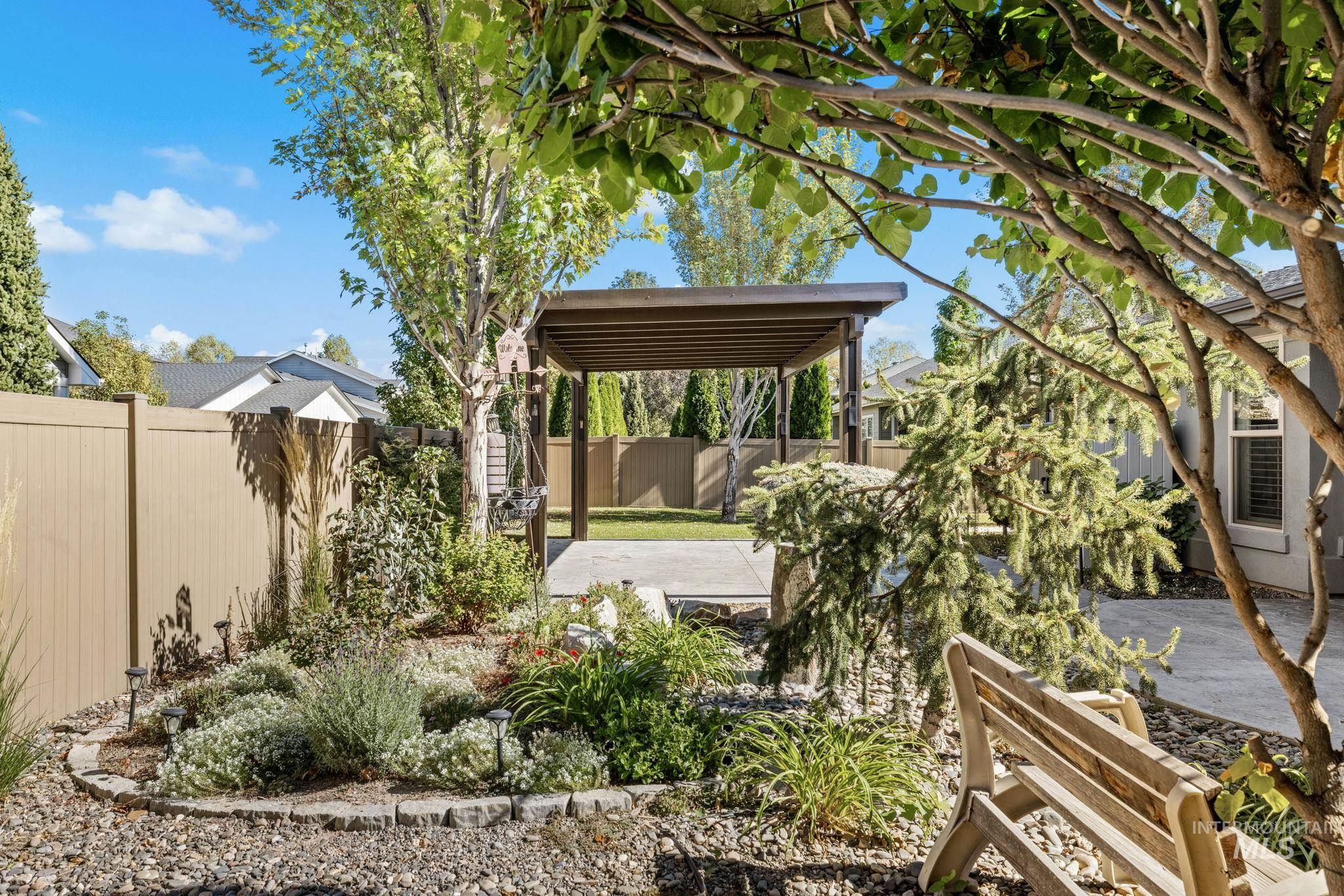 1906 E E Townline Way, Meridian, Idaho 83646, 4 Bedrooms, 3 Bathrooms, Residential For Sale, Price $950,000,MLS 99003931
