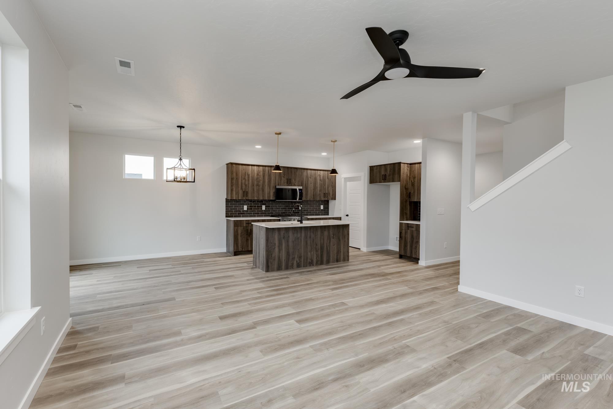 2022 S Summerson Way, Meridian, Idaho 83642, 3 Bedrooms, 2.5 Bathrooms, Residential For Sale, Price $489,995, 99003940