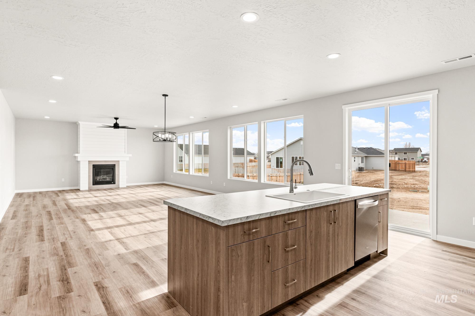 16464 Backfill Ave, Caldwell, Idaho 83607, 5 Bedrooms, 4.5 Bathrooms, Residential For Sale, Price $619,995, 99003941