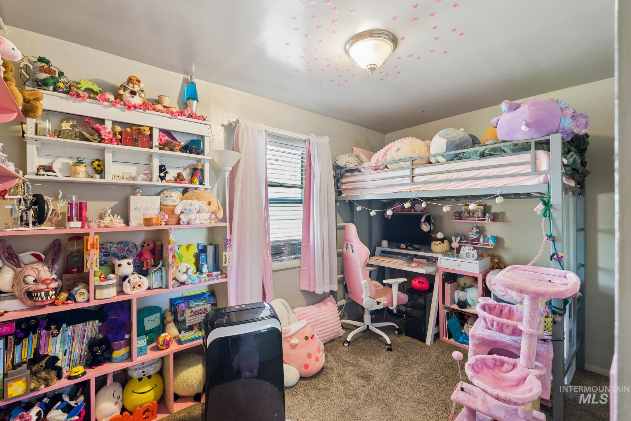 3205 W Edgemoor Rd, Boise, Idaho 83703, 3 Bedrooms, 1 Bathroom, Residential For Sale, Price $385,000, 99003942