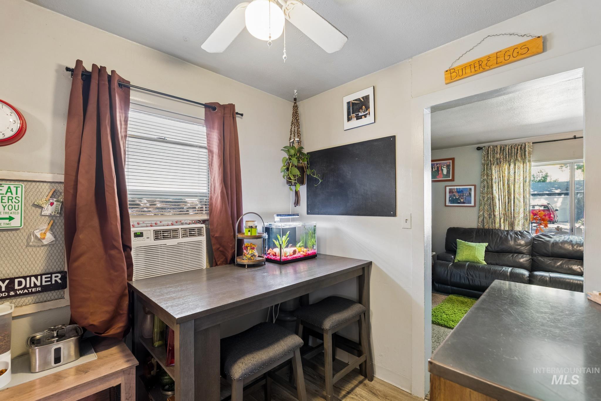 3205 W Edgemoor Rd, Boise, Idaho 83703, 3 Bedrooms, 1 Bathroom, Residential For Sale, Price $385,000, 99003942