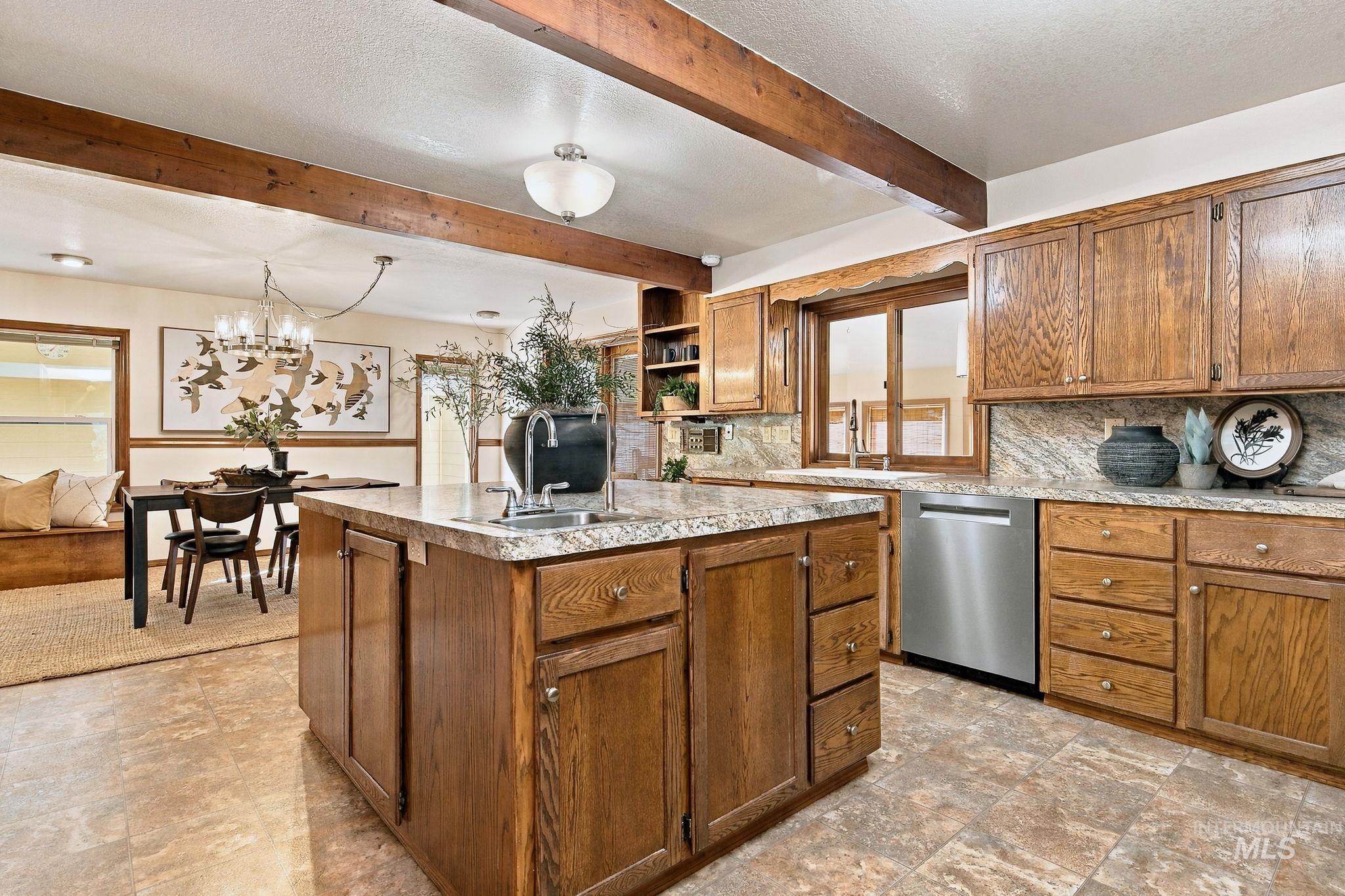 3831 N Farlight Pl, Boise, Idaho 83713, 6 Bedrooms, 5.5 Bathrooms, Residential For Sale, Price $1,200,000,MLS 99003943