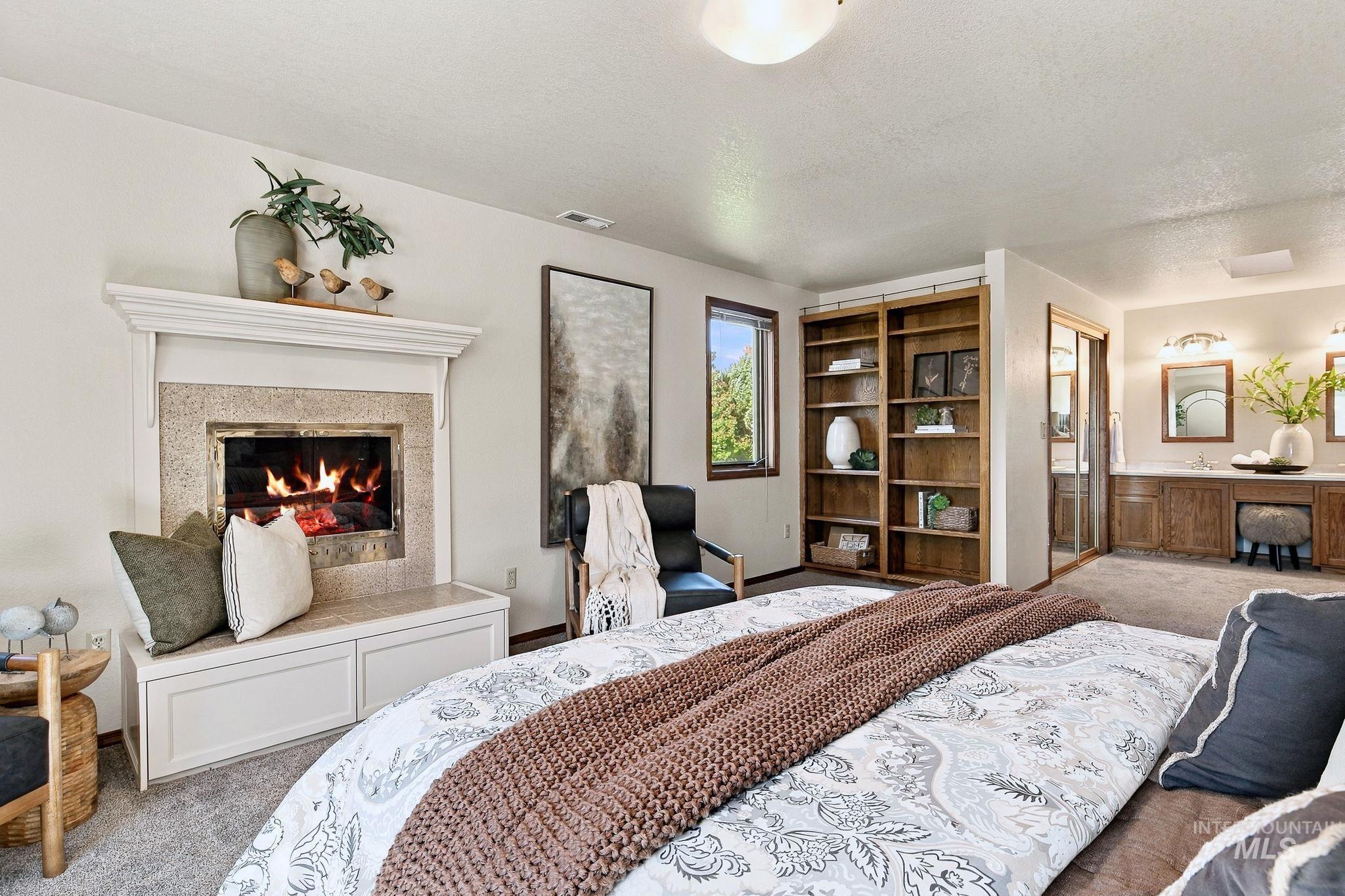 3831 N Farlight Pl, Boise, Idaho 83713, 6 Bedrooms, 5.5 Bathrooms, Residential For Sale, Price $1,200,000,MLS 99003943