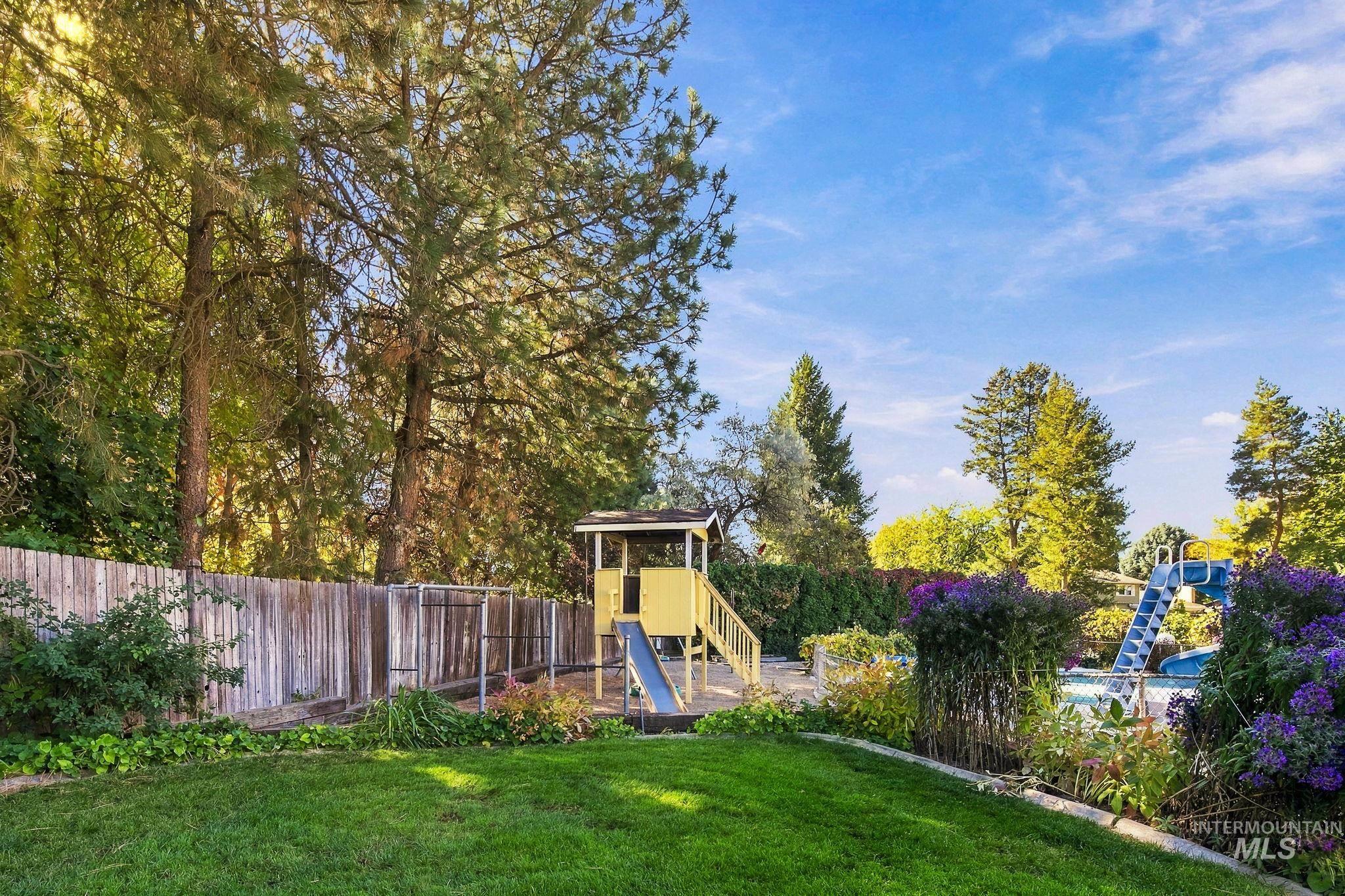 3831 N Farlight Pl, Boise, Idaho 83713, 6 Bedrooms, 5.5 Bathrooms, Residential For Sale, Price $1,200,000,MLS 99003943