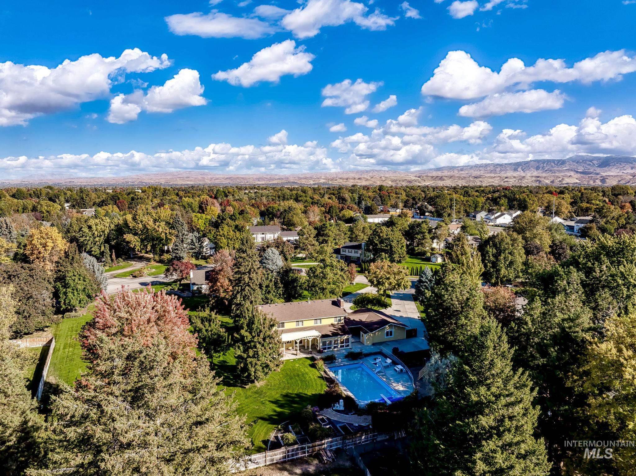 3831 N Farlight Pl, Boise, Idaho 83713, 6 Bedrooms, 5.5 Bathrooms, Residential For Sale, Price $1,200,000,MLS 99003943