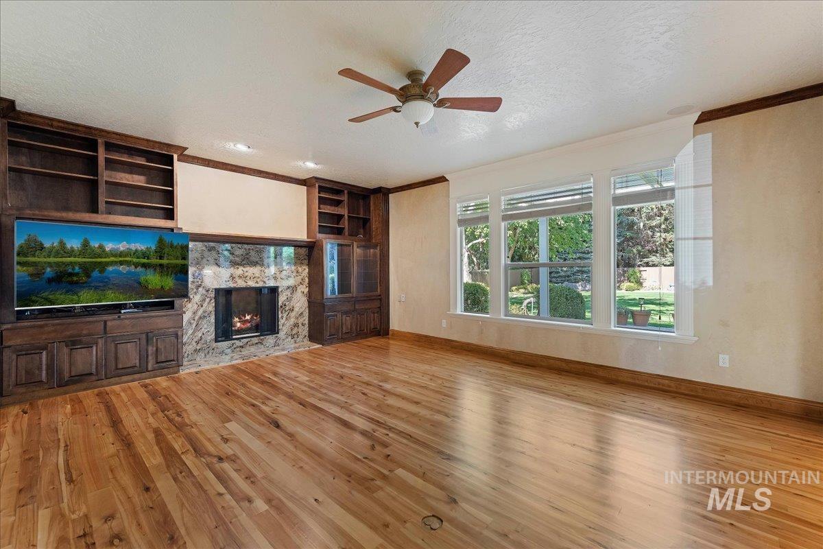 2328 E Faunhill Dr., Eagle, Idaho 83616, 4 Bedrooms, 3 Bathrooms, Residential For Sale, Price $819,000,MLS 99003944